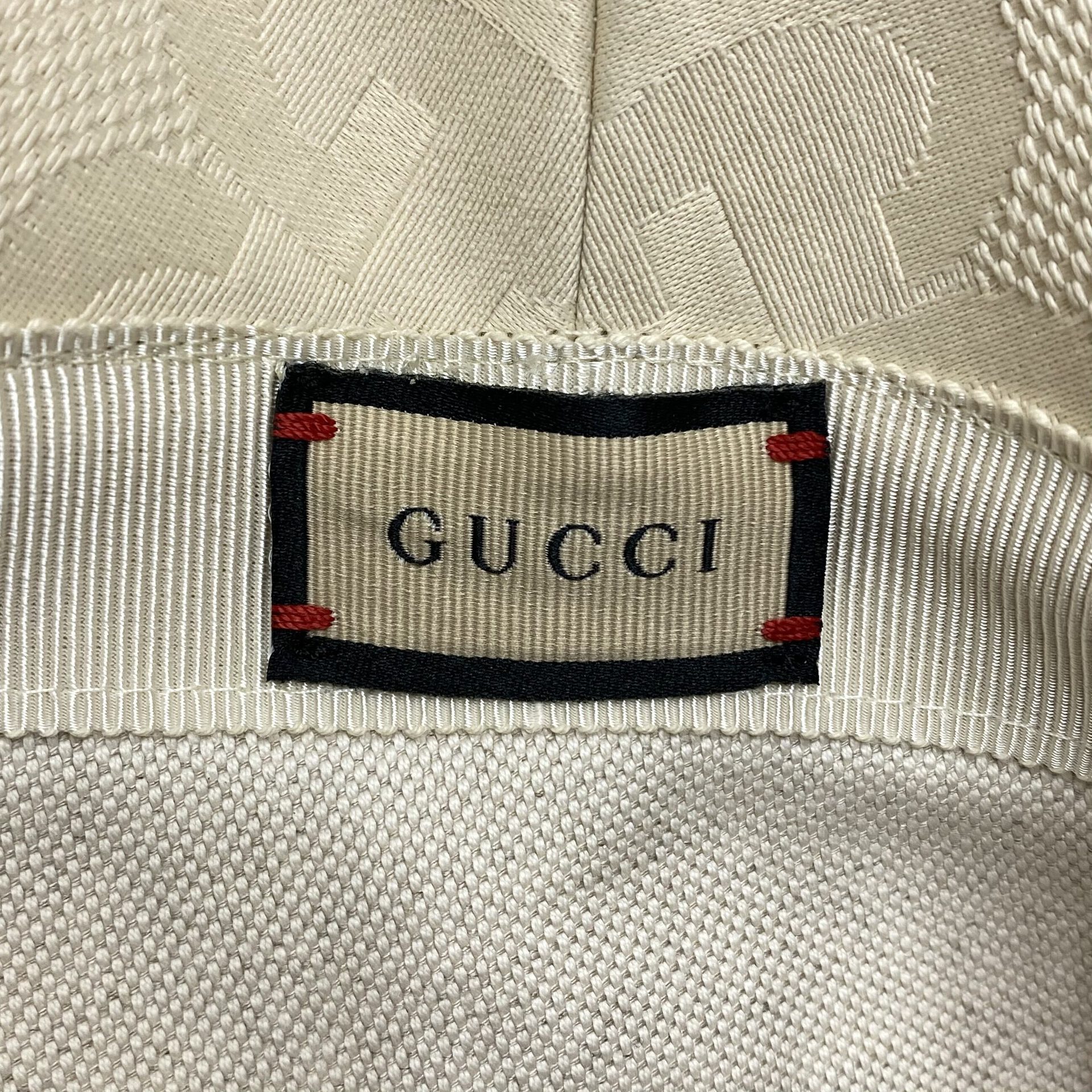 Chapéu Gucci Bucket GG Off White