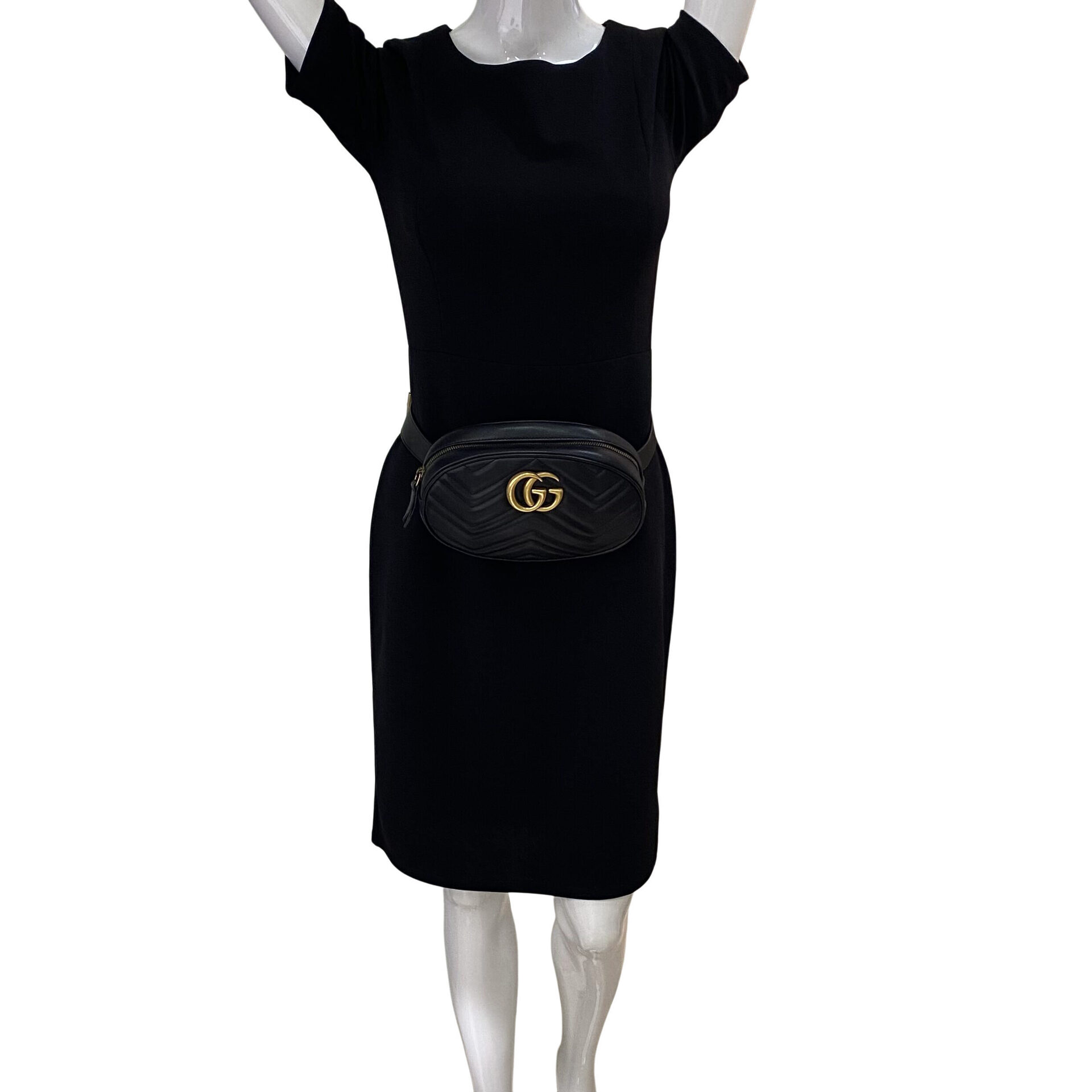 Pochete Gucci GG Marmont Preta