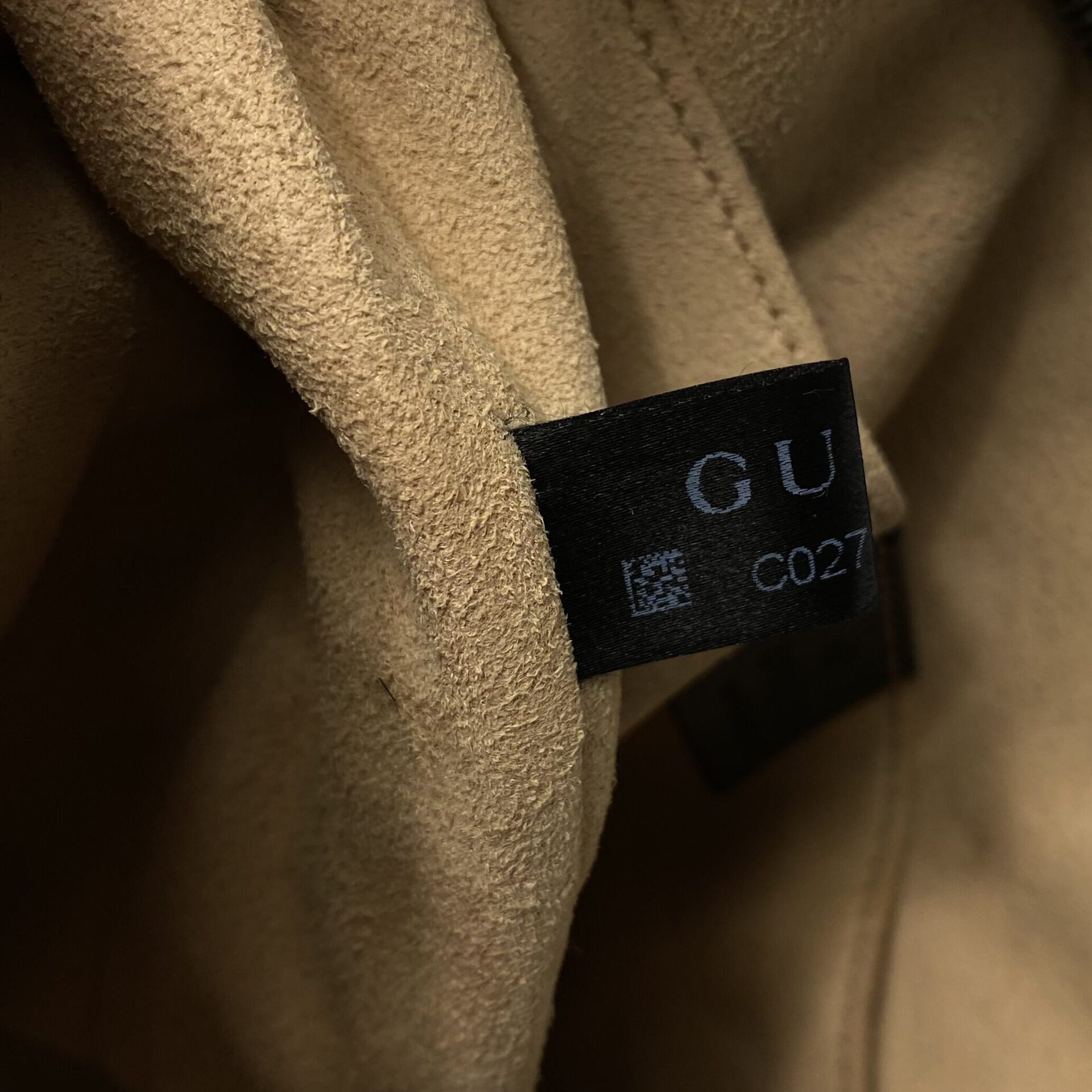 Pochete Gucci GG Marmont Preta