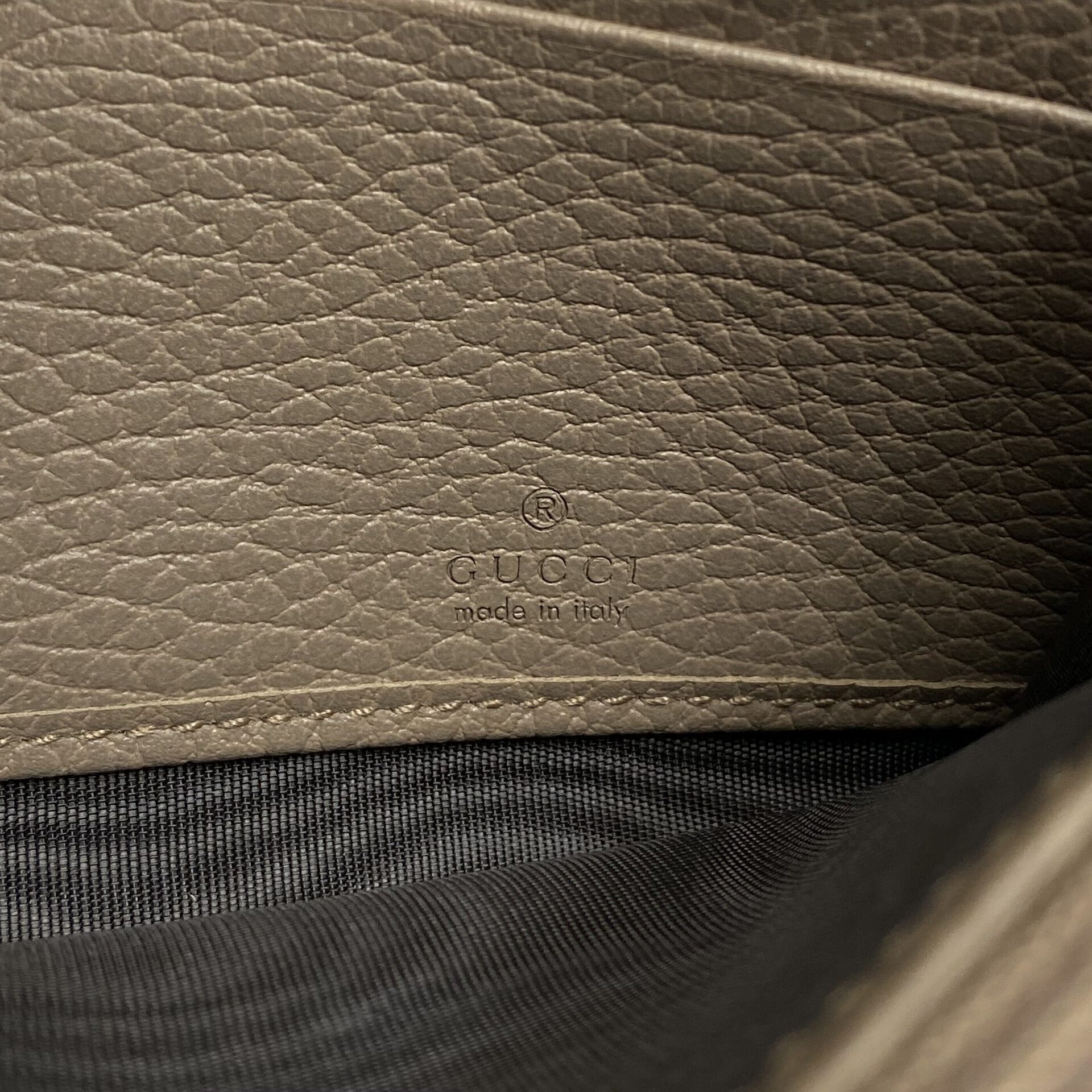 Carteira Gucci GG Nude