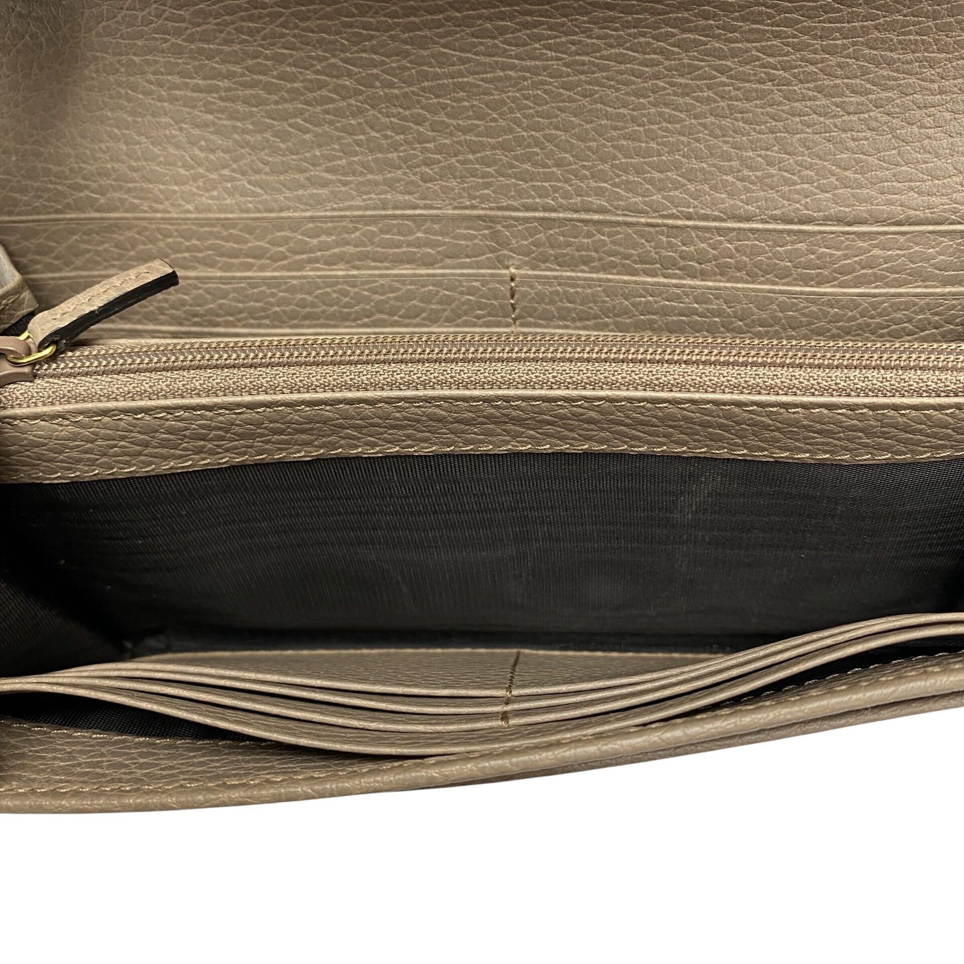Carteira Gucci GG Nude