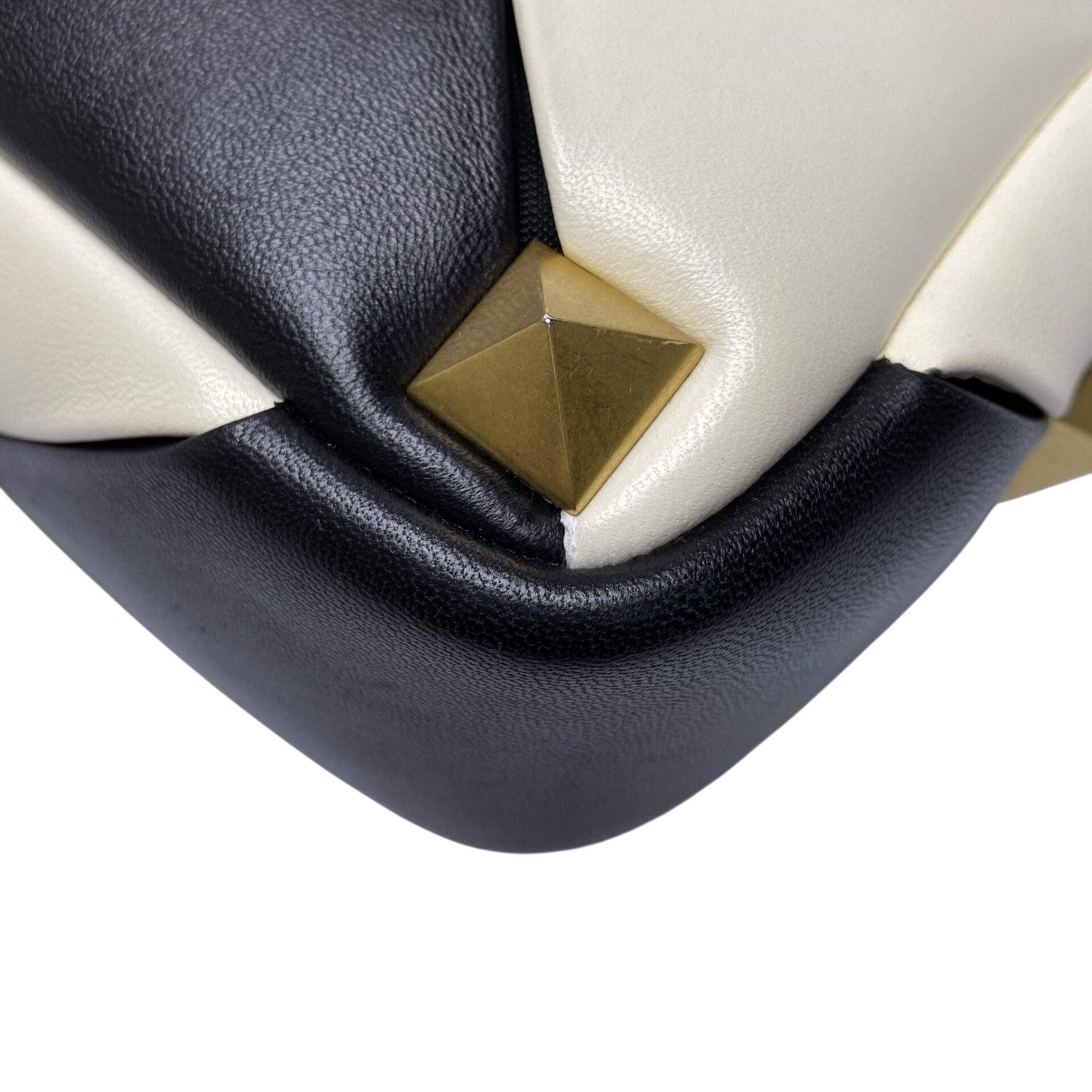 Bolsa Valentino Garavani Roman Stud Bicolor