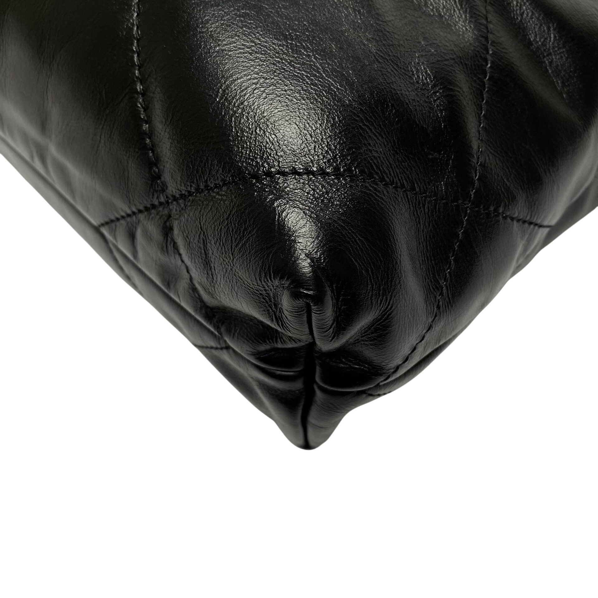 Bolsa Chanel 22 Preta