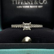 Anel Tiffany & Co. Solitário - 0.26 ct.