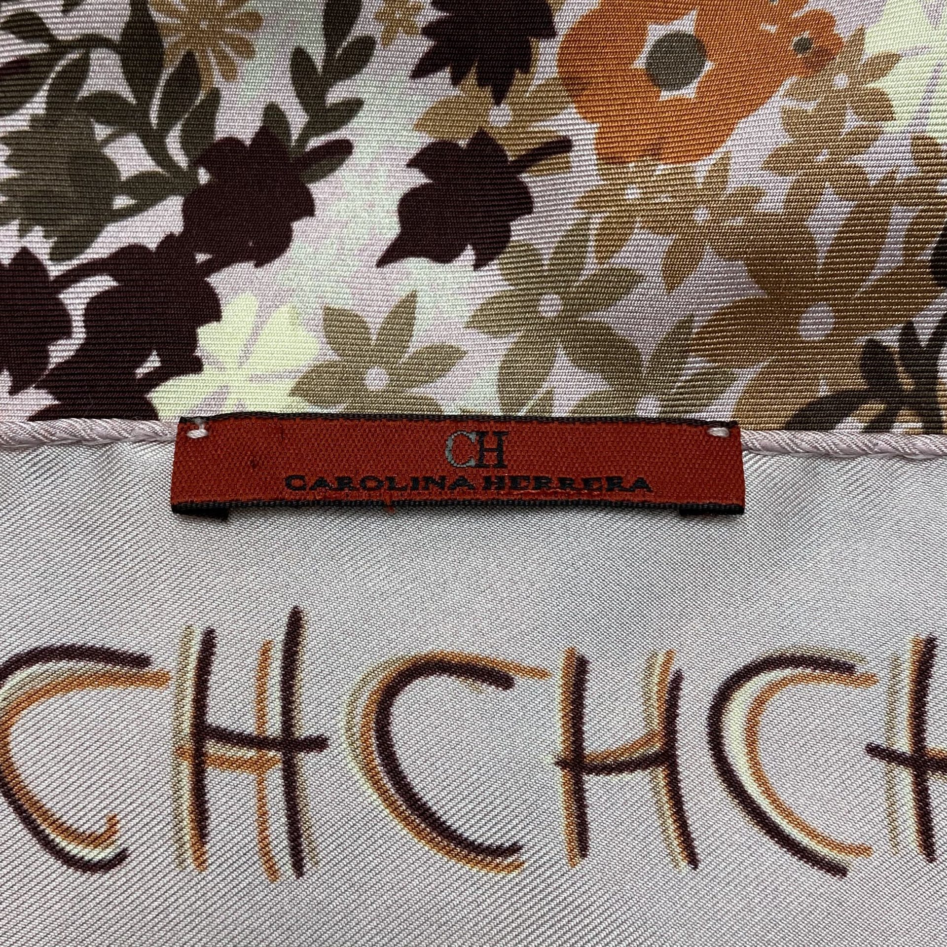 Lenço Carolina Herrera Rosa