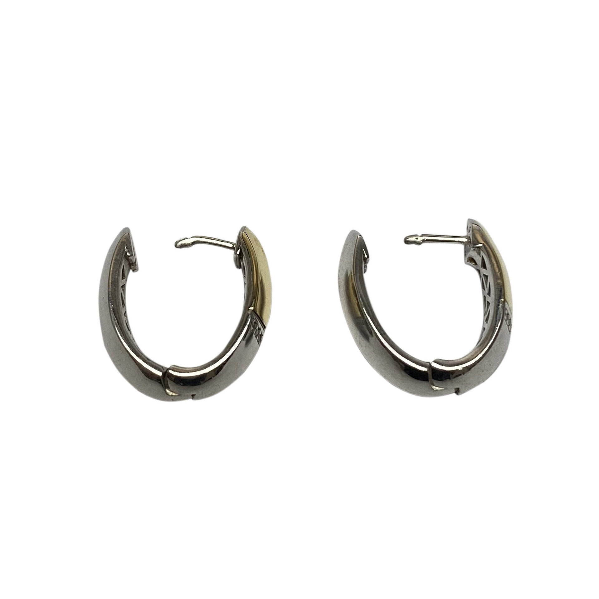 Par de Brincos Vivara Astrale