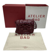 Bolsa Valentino Garavani Atelier Rose Edition Vinho
