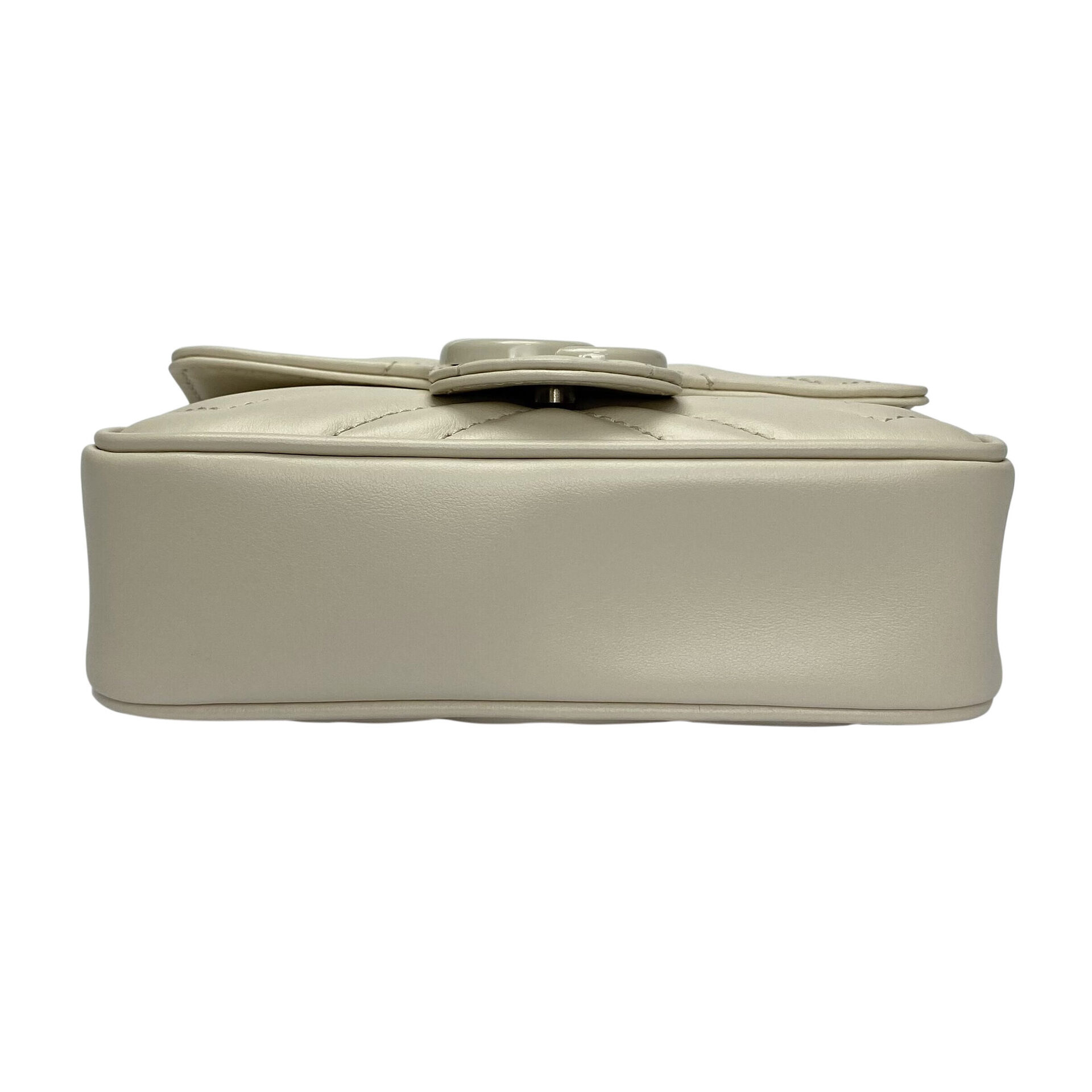 Bolsa Gucci GG Marmont Belt Bag Off White