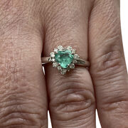 Anel Coração Esmeralda - 0.64 ct