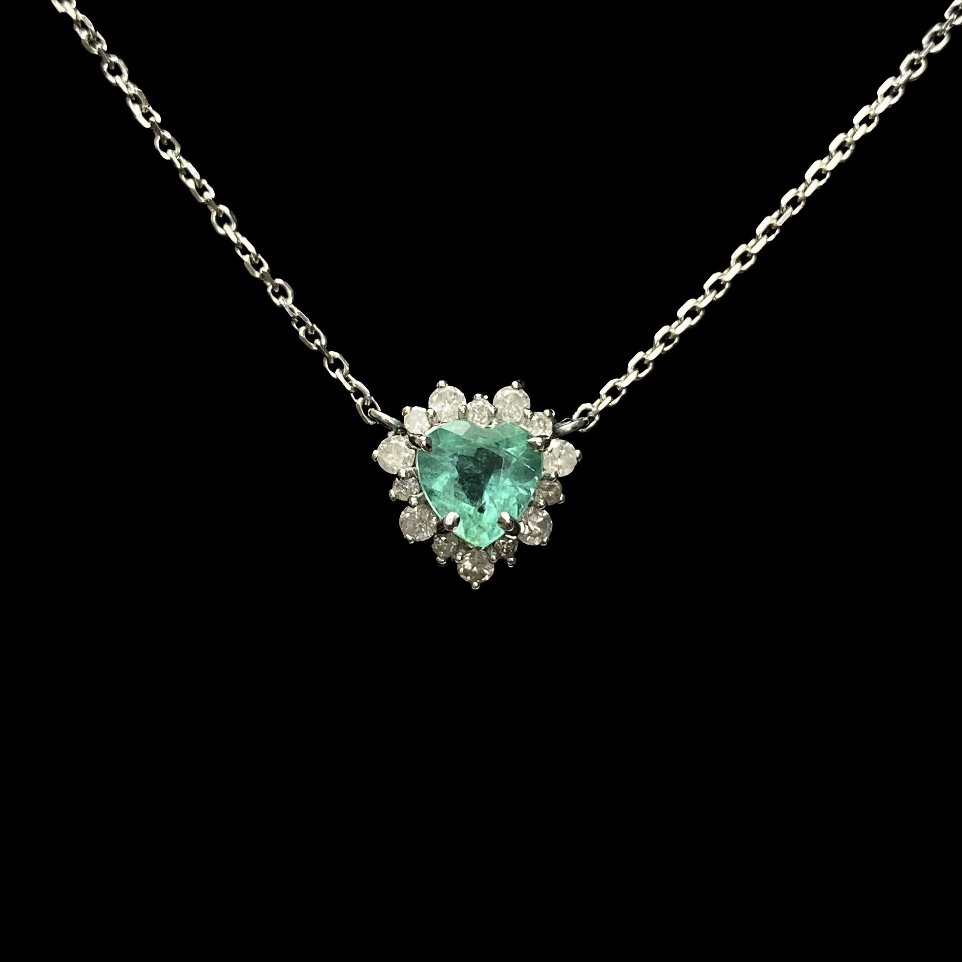 Colar Coração Esmeralda - 0.64 ct.