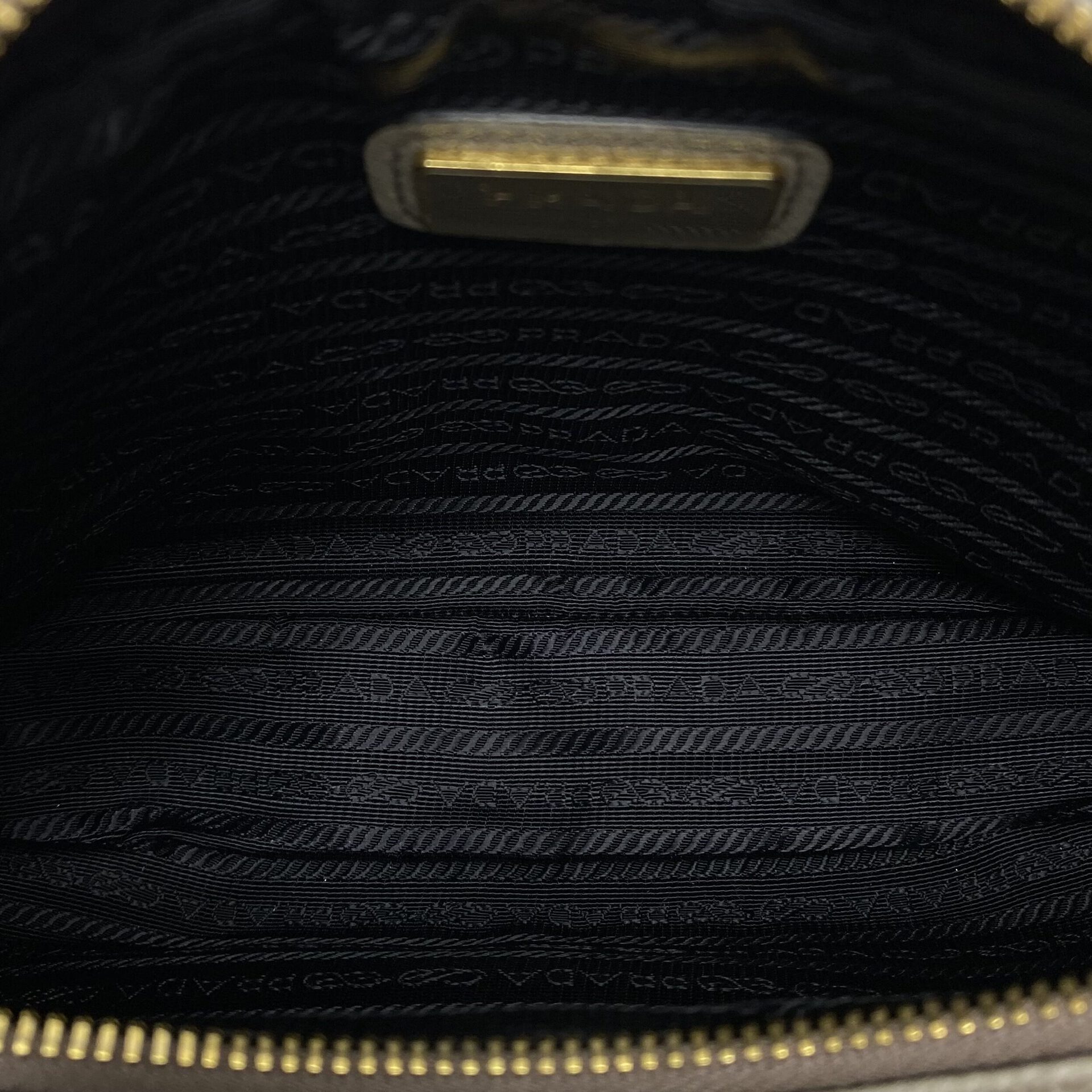 Bolsa Prada Câmera Bag Couro Cinza