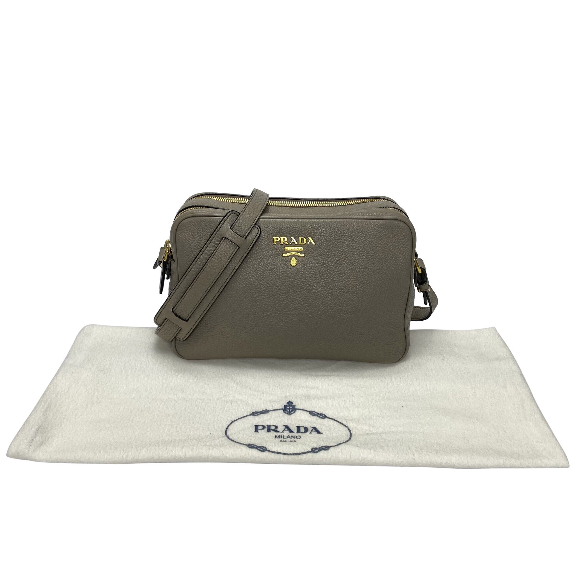 Bolsa Prada Câmera Bag Couro Cinza