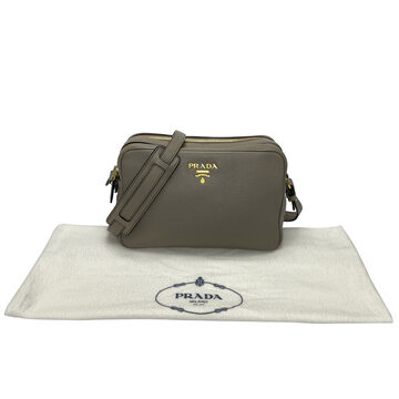Bolsa Prada Câmera Bag Couro Cinza