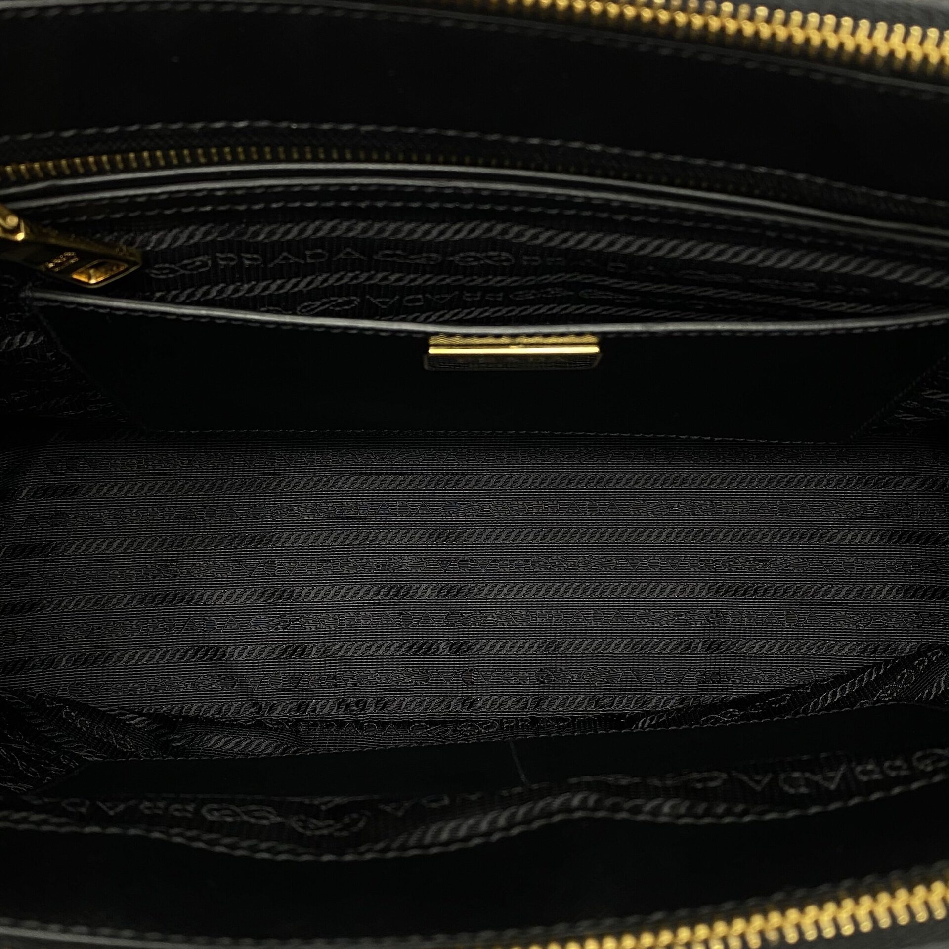 Bolsa Prada Galleria Couro Saffiano Preta