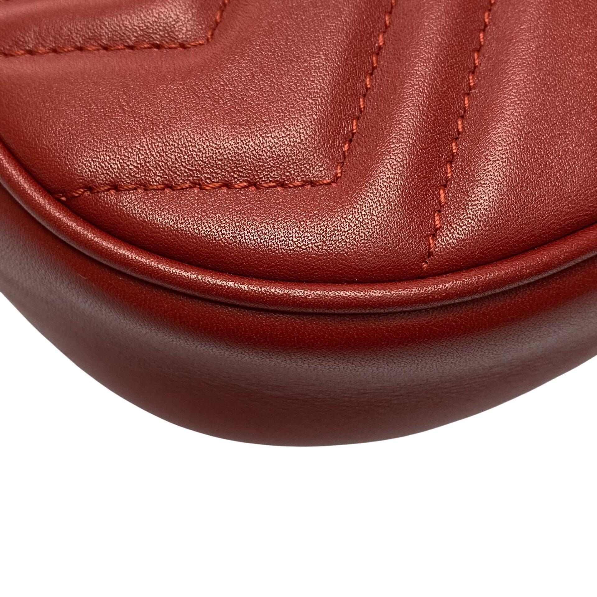 Pochete Gucci GG Marmont Vermelha