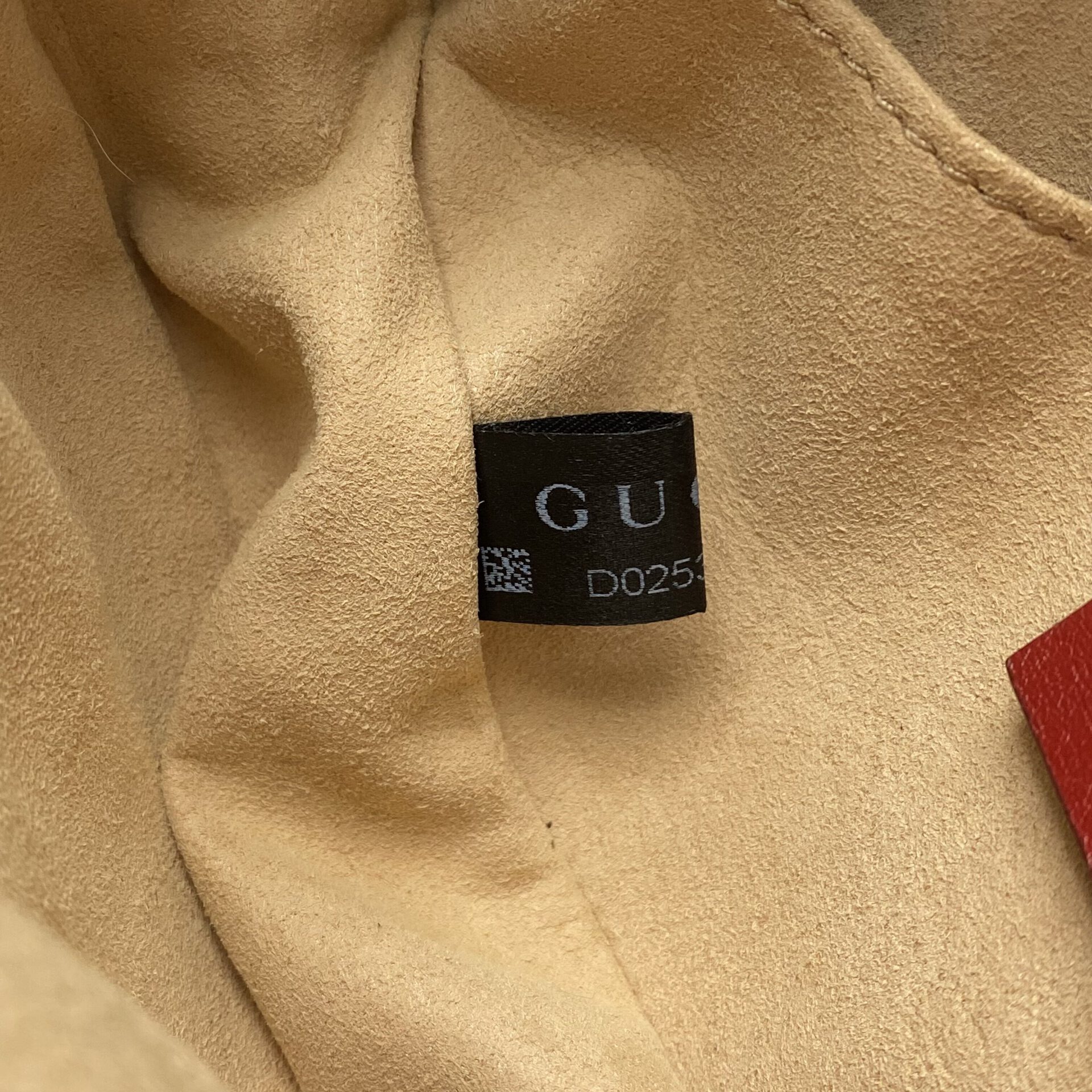 Pochete Gucci GG Marmont Vermelha
