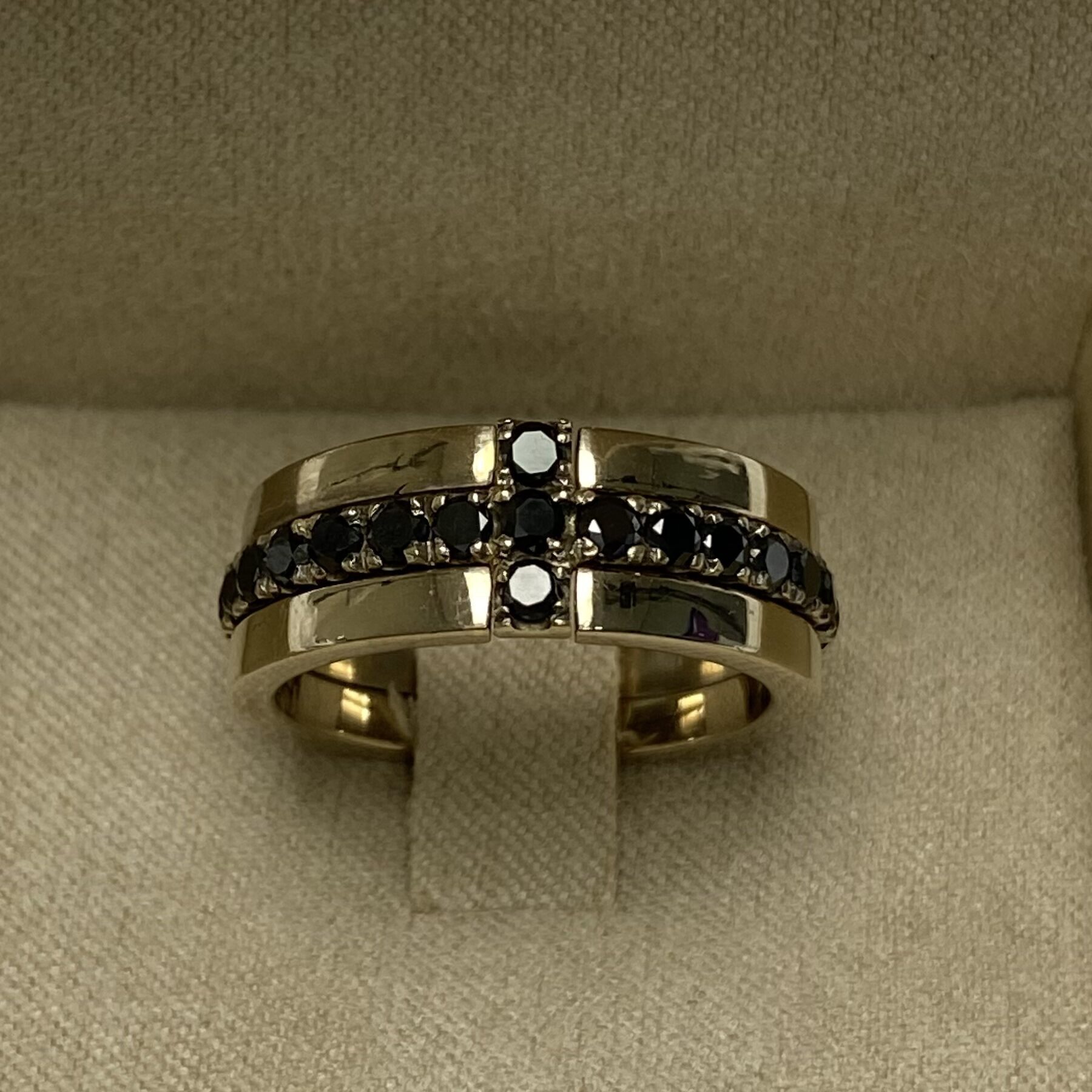 Aliança Cruz Diamantes Negros