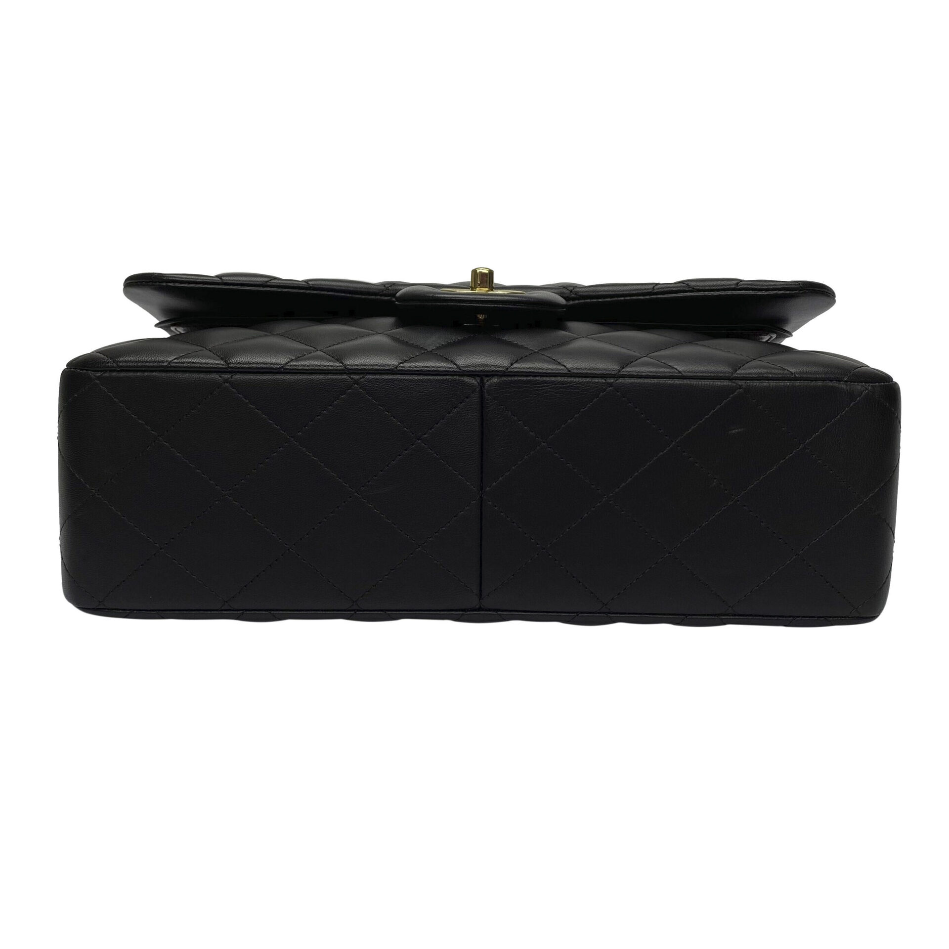 Bolsa Chanel Clássica Double Flap Jumbo Lambskin