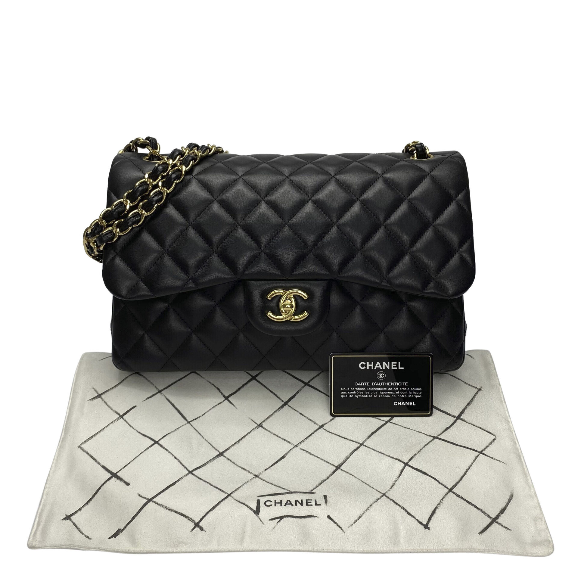 Bolsa Chanel Clássica Double Flap Jumbo Lambskin