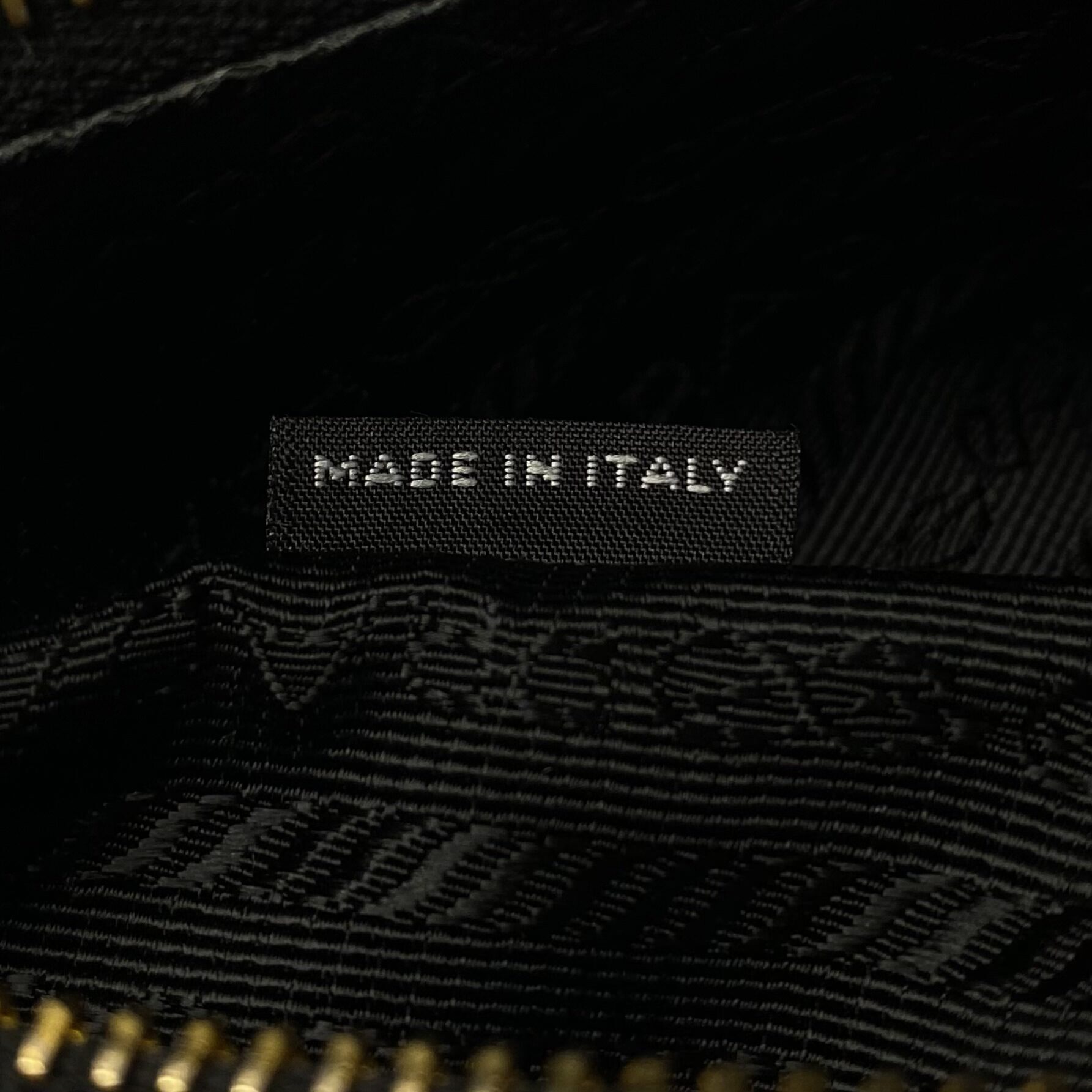 Bolsa Prada Re-Edition 2005 Preta