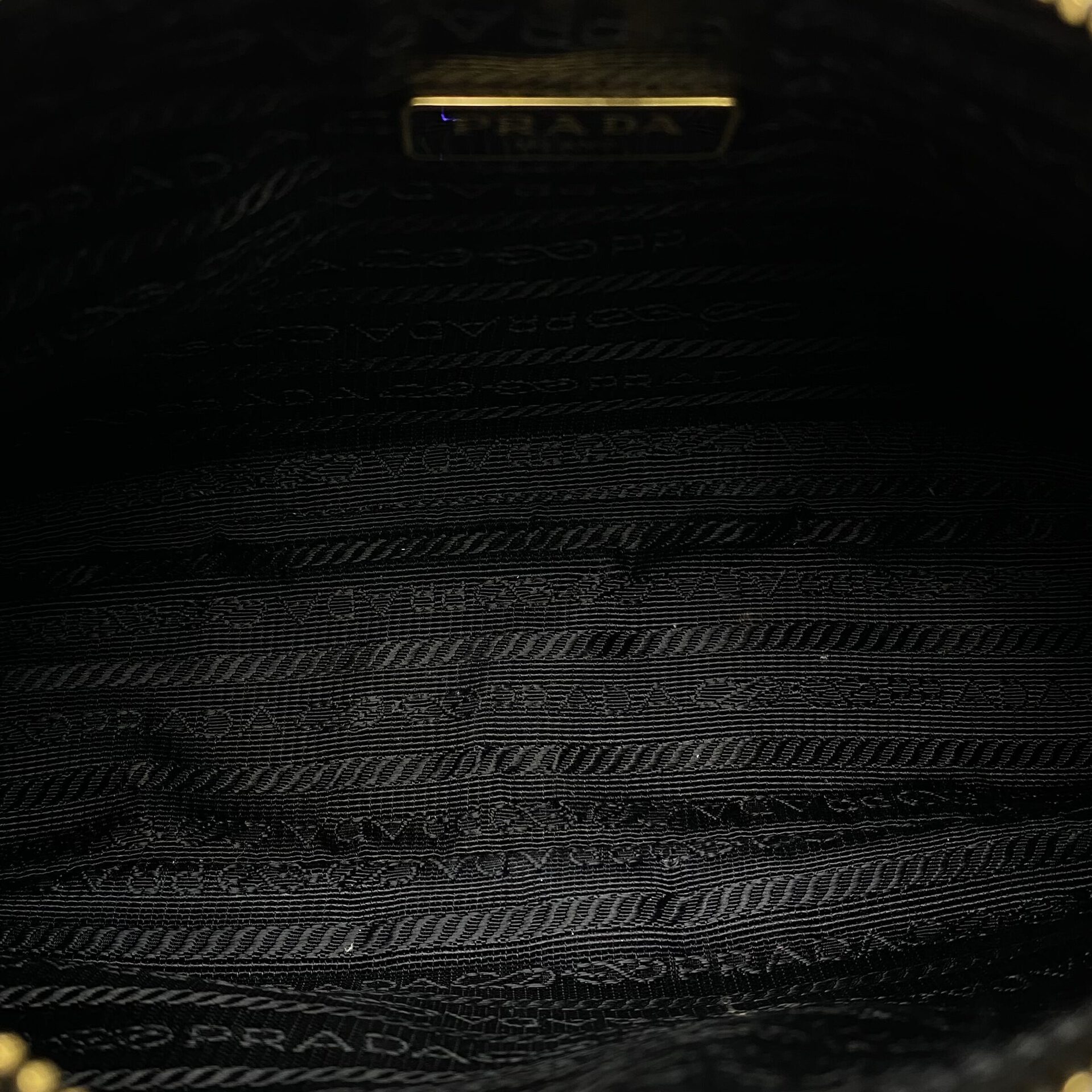 Bolsa Prada Re-Edition 2005 Preta