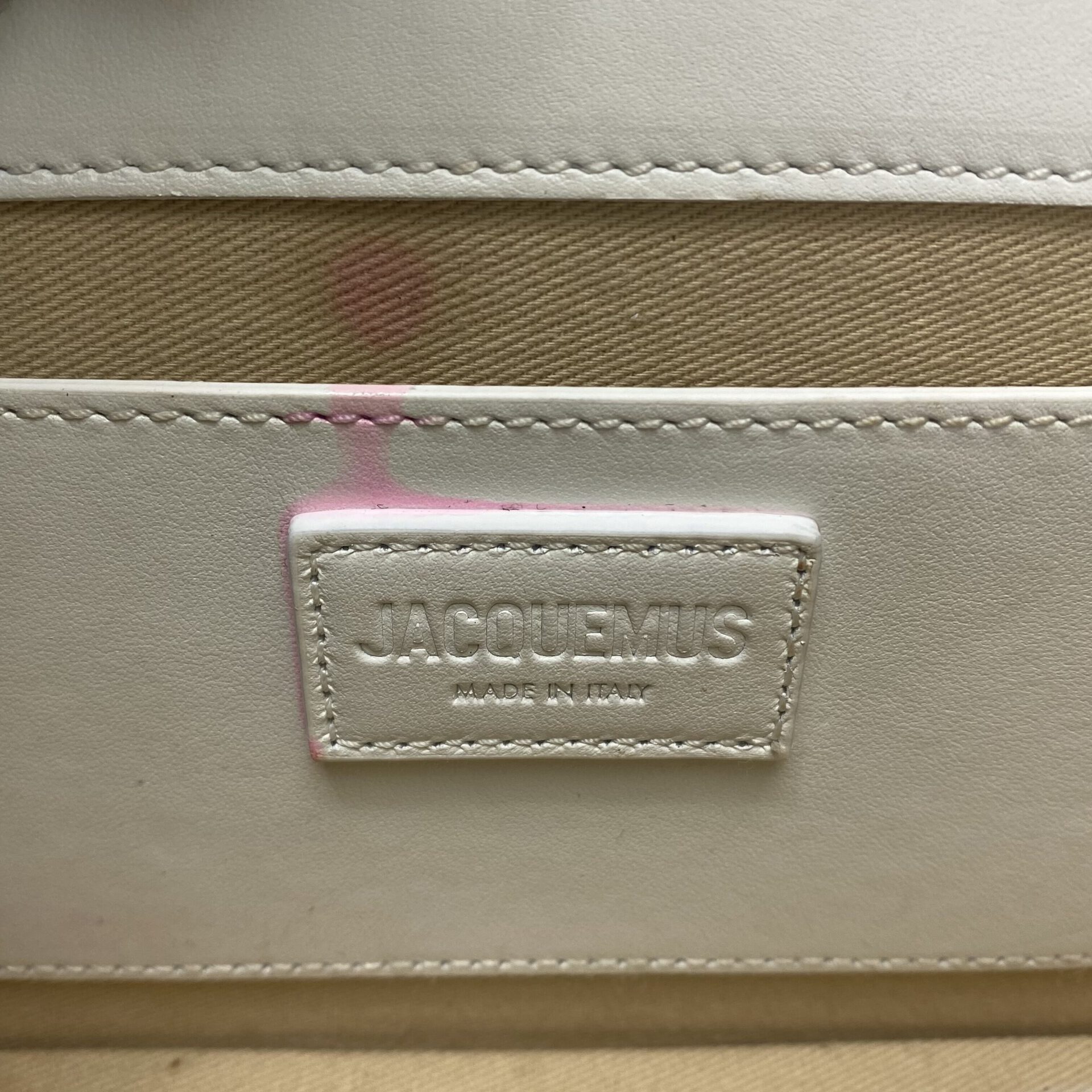 Bolsa Jacquemus Le Grand Bambino Branca