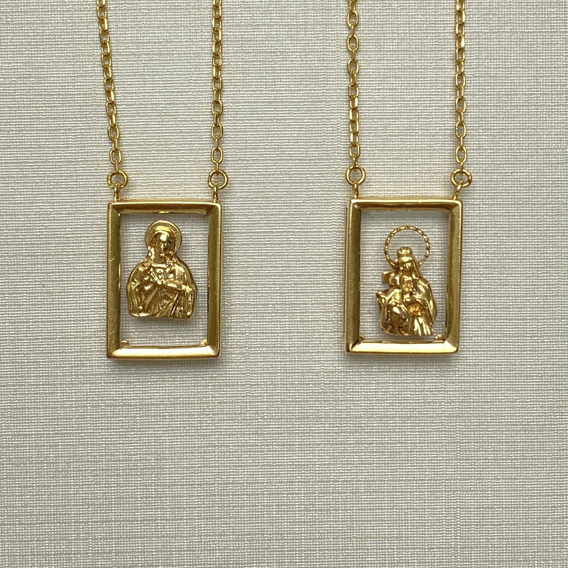 Escapulário Carla Amorim Proteção Retangular