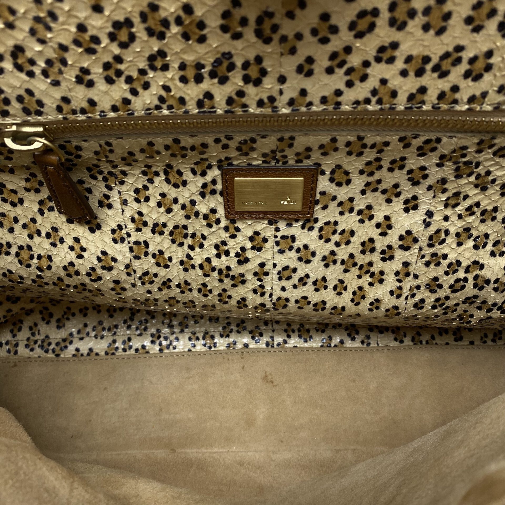 Bolsa Fendi Peekaboo Marrom