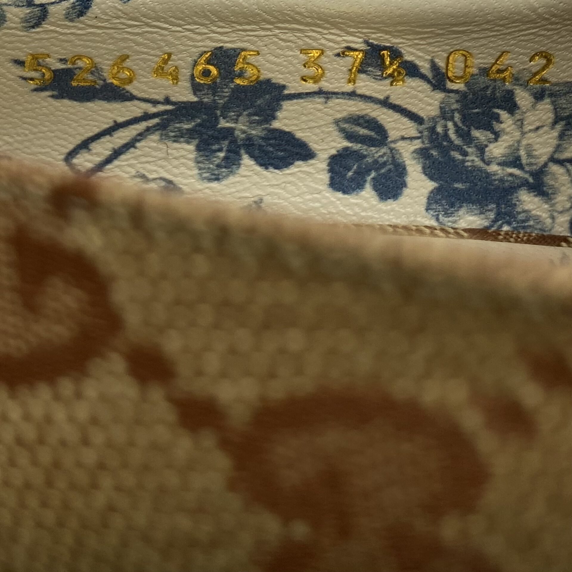 Sapato Gucci Monograma