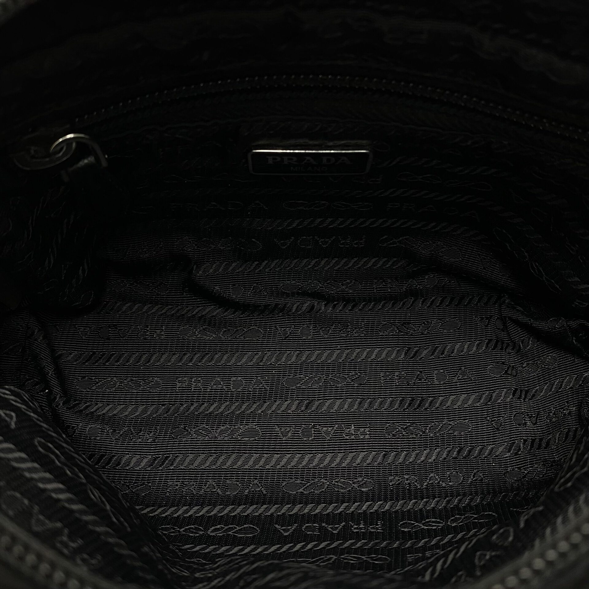 Clutch Prada Re-Nylon Preta