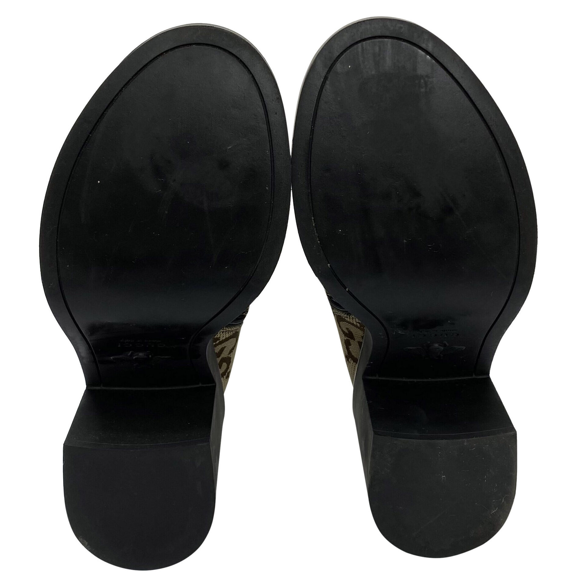 Bota Gucci Preta e Monograma