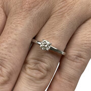 Anel Vivara Solitário - 0.50 ct.