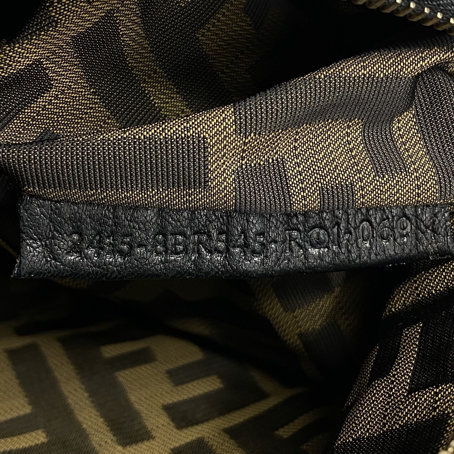Bolsa Fendi Hobo Couro Preto