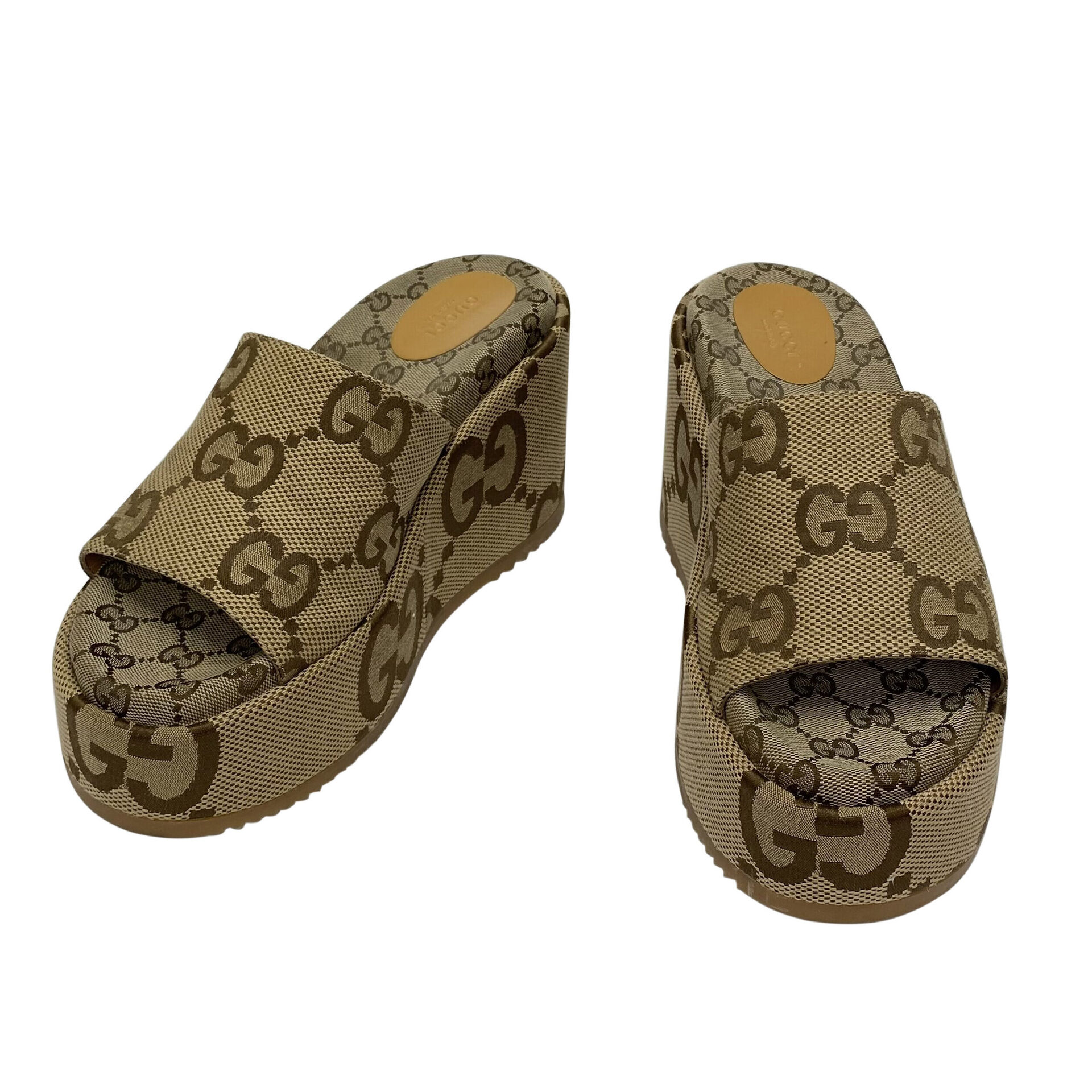 Slide Gucci Plataforma Monograma
