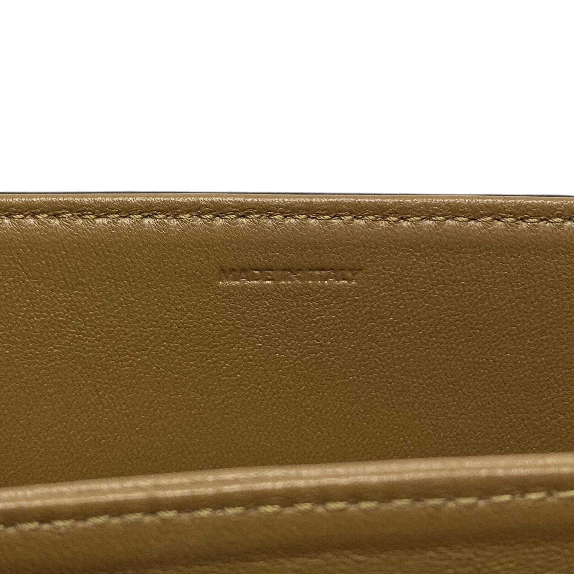 Bolsa Celine Triomphe Caramelo