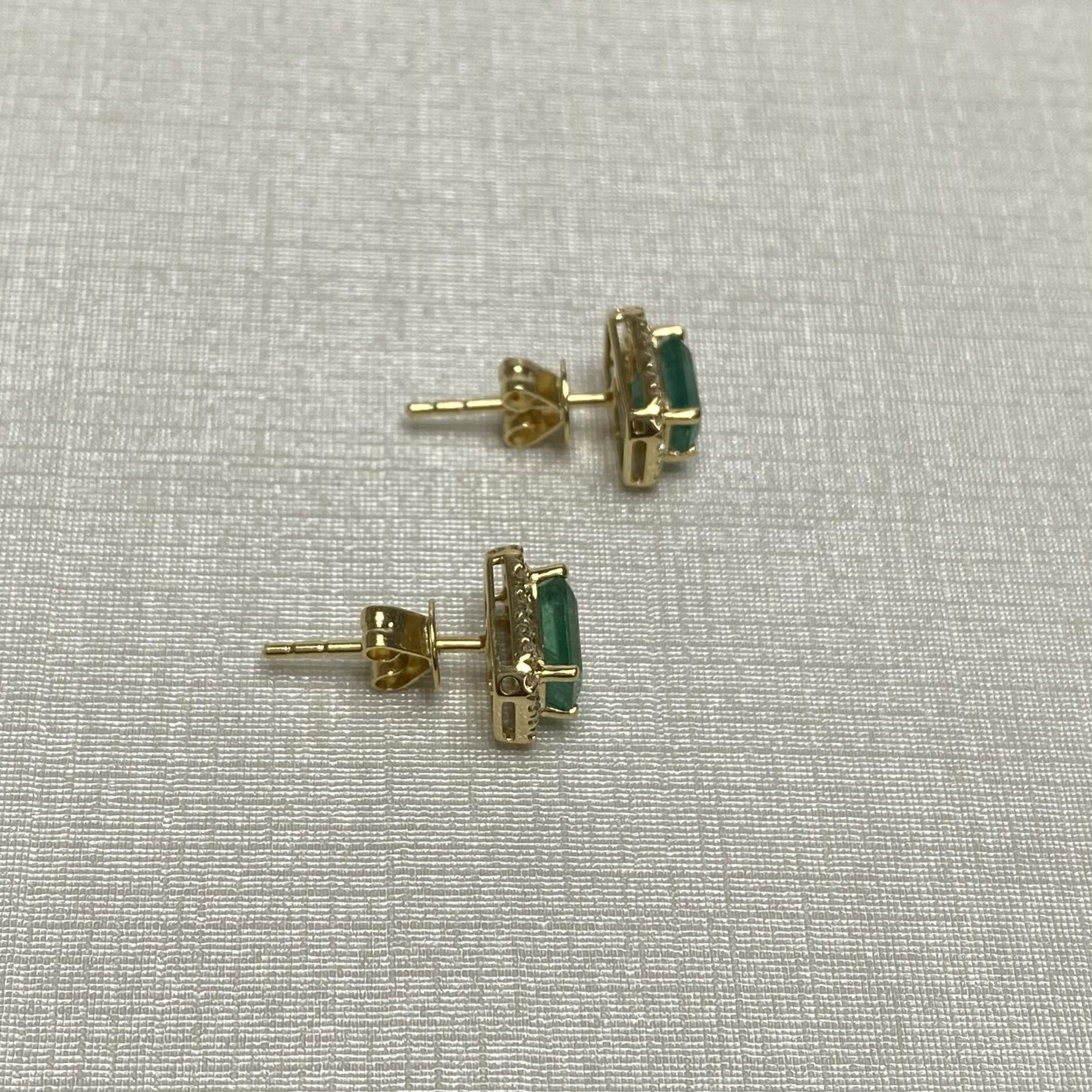 Par de Brincos Esmeraldas com Diamantes