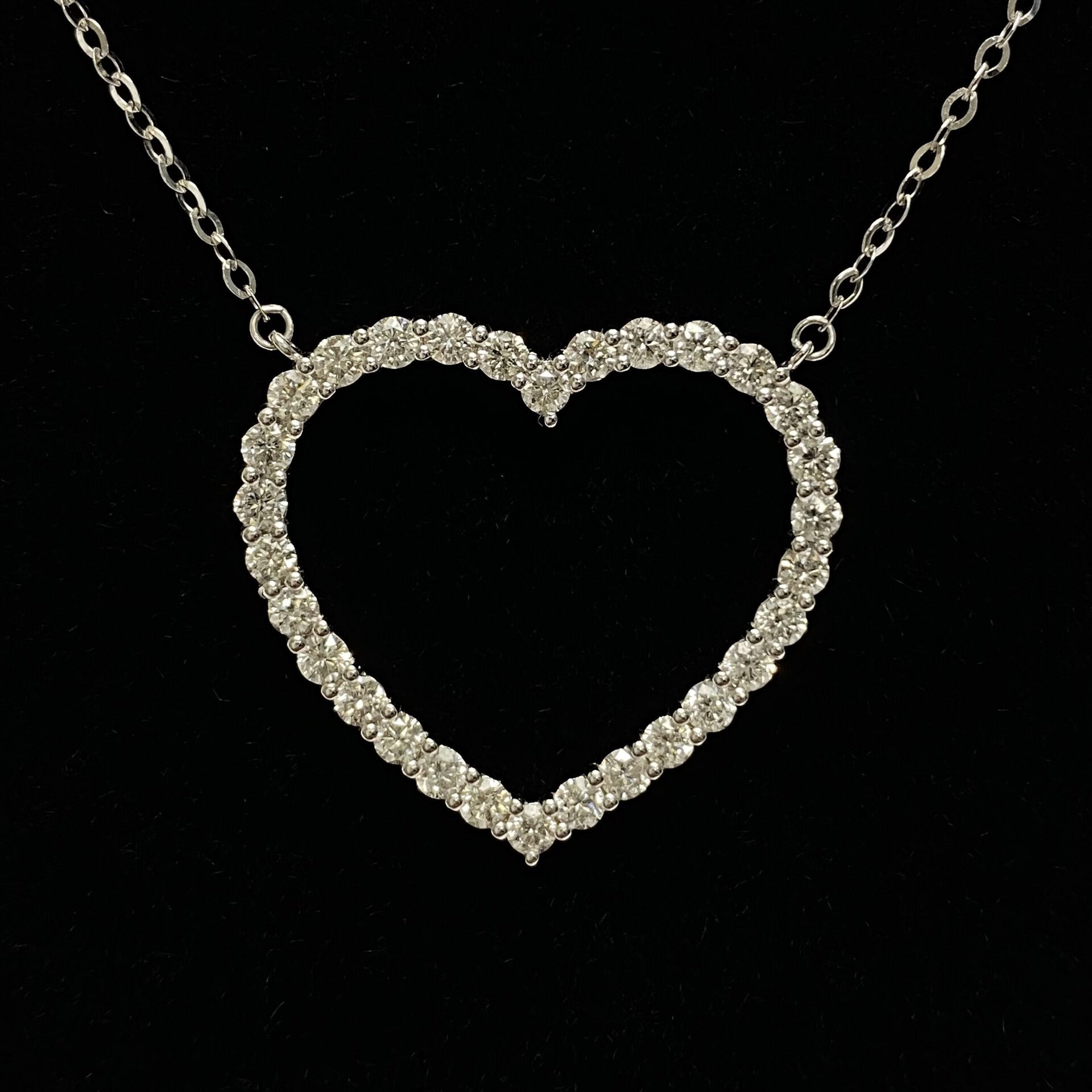 Colar Coração Diamantes