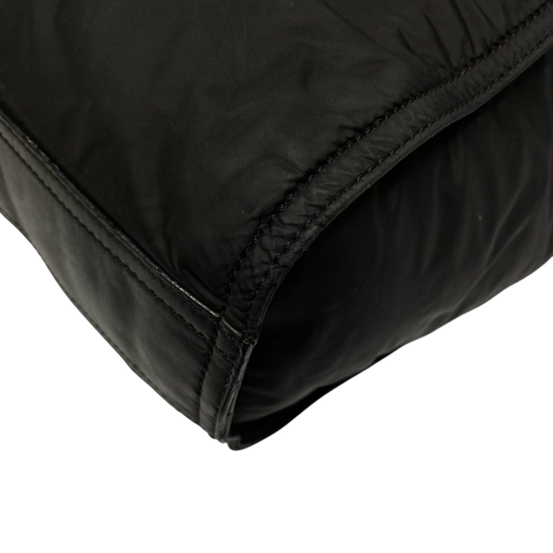 Bolsa Burberry Buckleigh Packable Nylon Preta