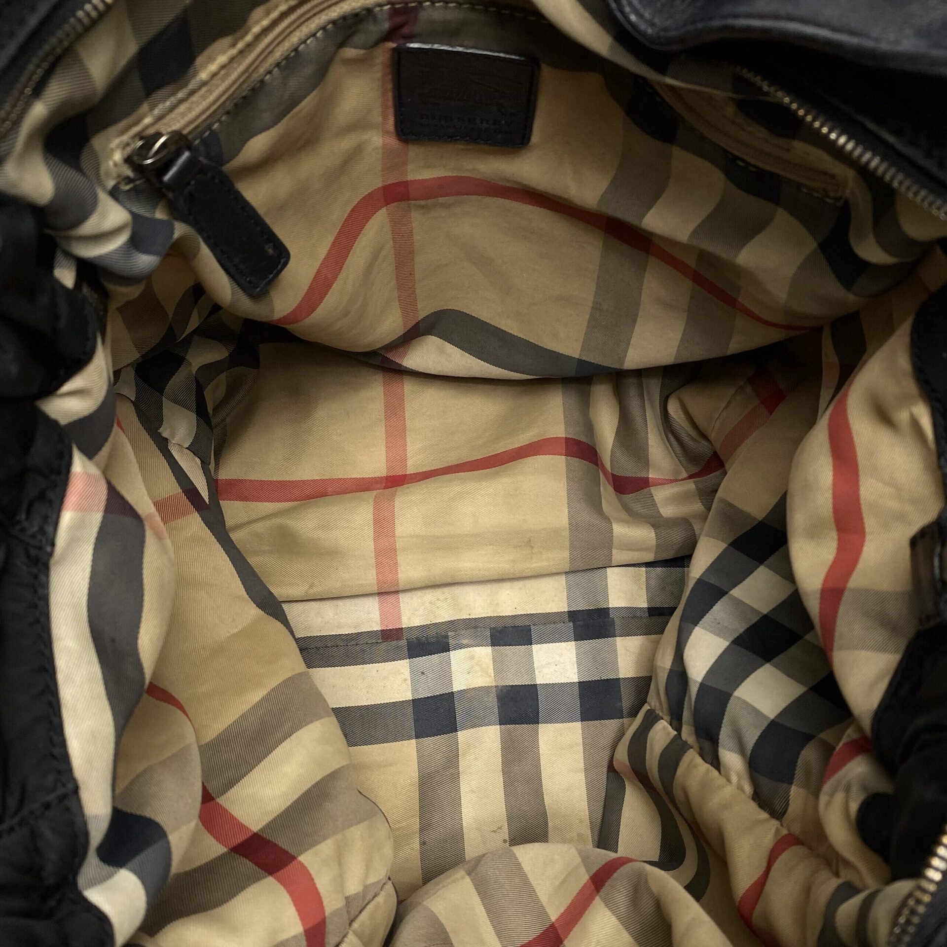 Bolsa Burberry Buckleigh Packable Nylon Preta