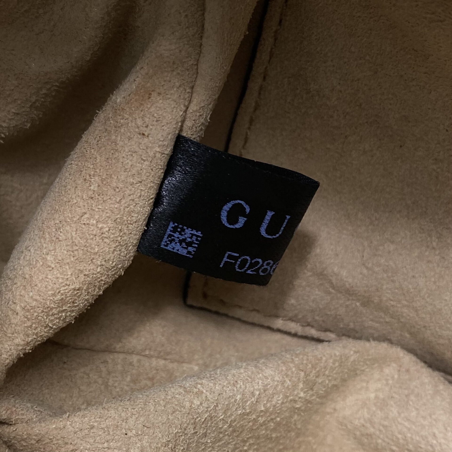 Bolsa Gucci GG Marmont Preta