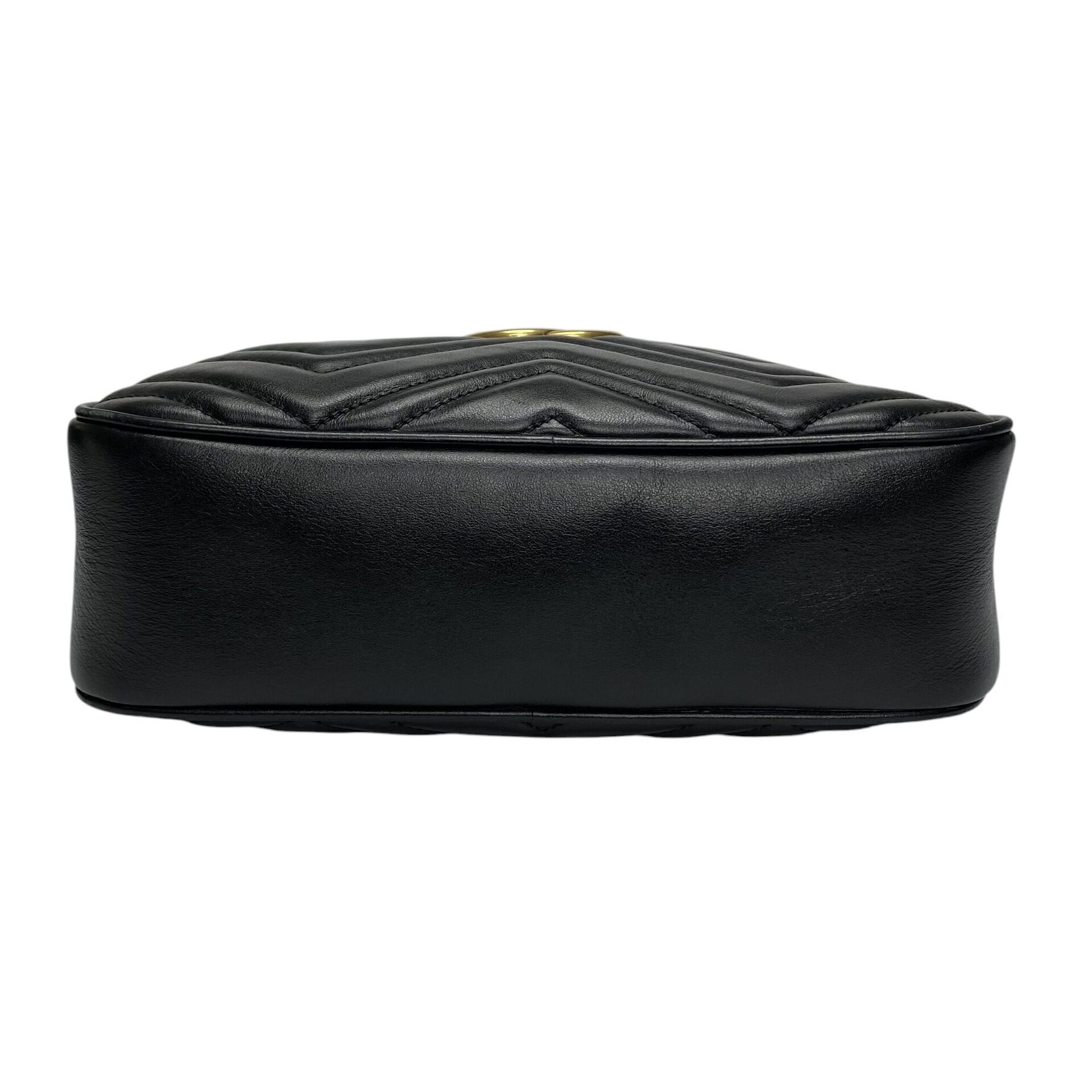 Bolsa Gucci GG Marmont Preta