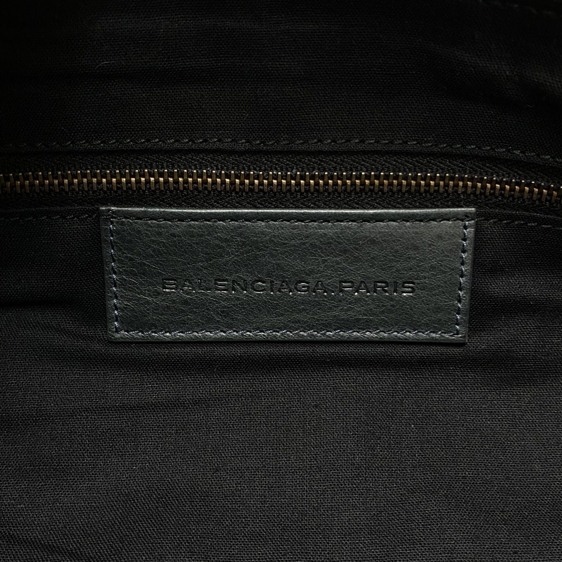 Bolsa Balenciaga Agneau Classic Day Hobo