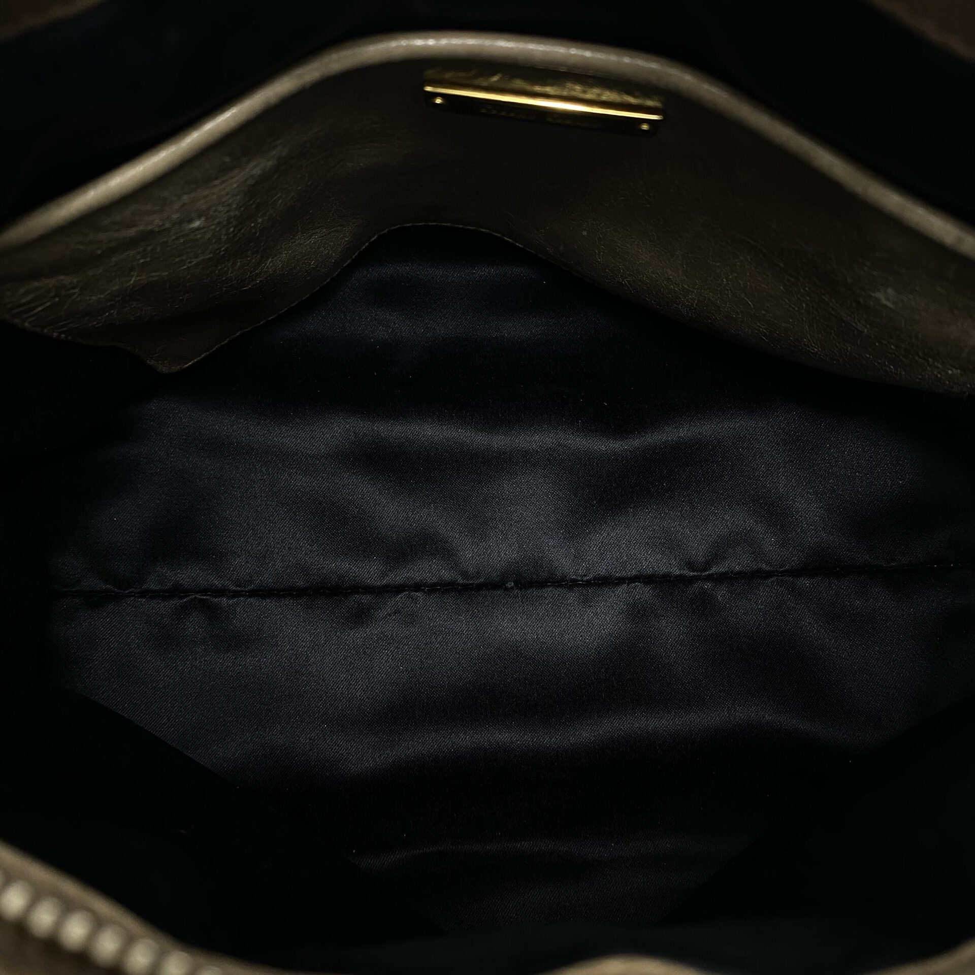Bolsa Miu Miu Vitello Shine Bege