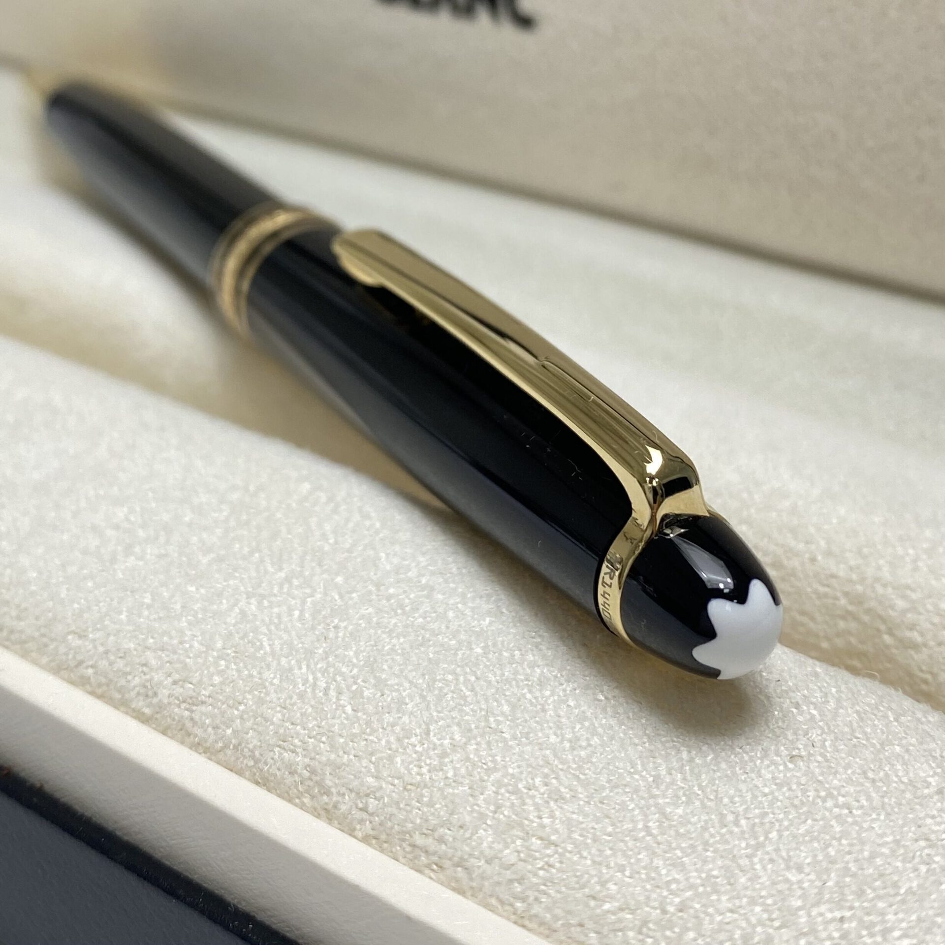 Caneta Montblanc Meisterstuck Classique Preta