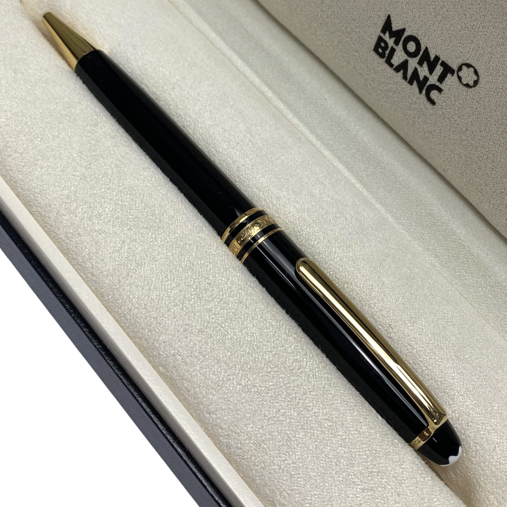 Caneta Montblanc Meisterstuck Classique Preta