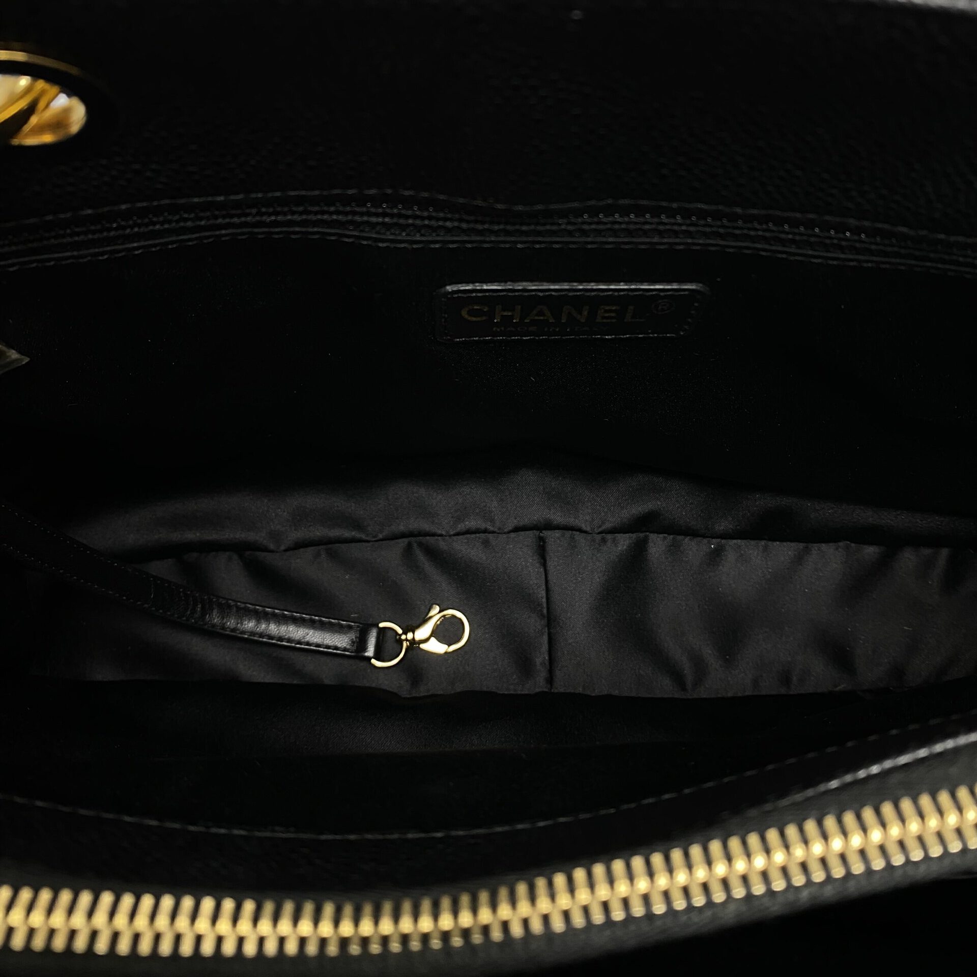 Bolsa Chanel Grand Shopping Tote GST Preta
