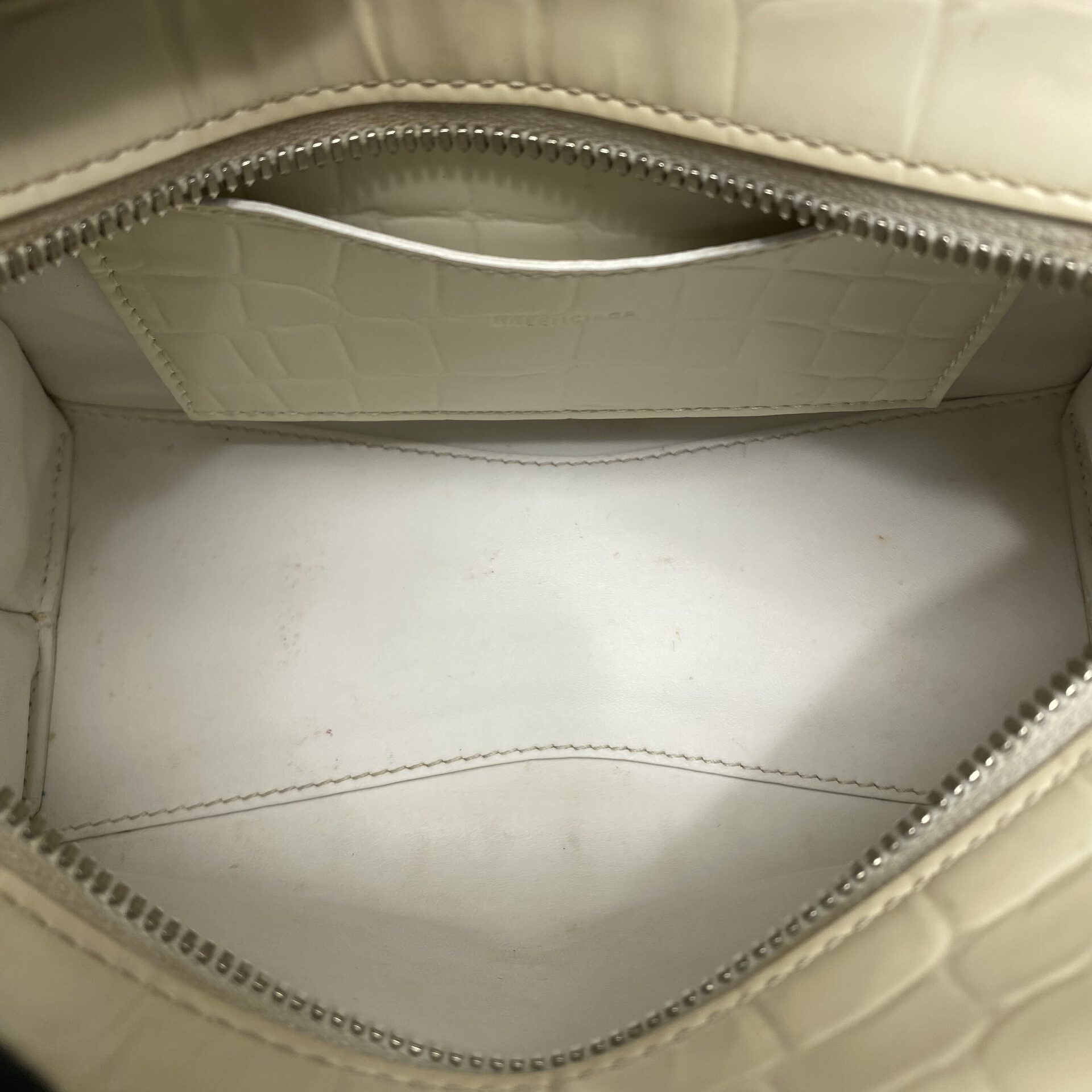 Bolsa Balenciga Neo Classic City Off White