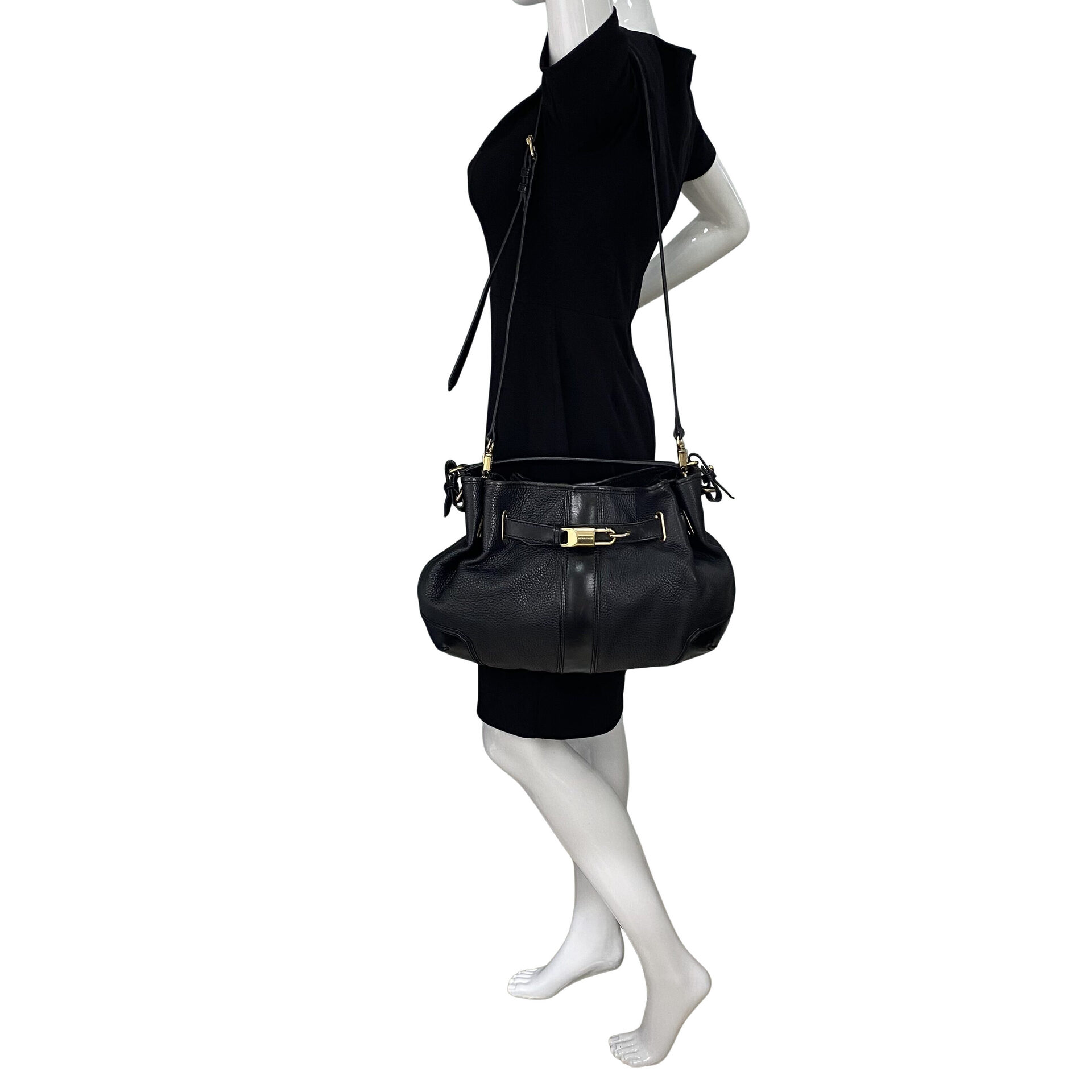Bolsa Burberry Willenmore Couro Preto