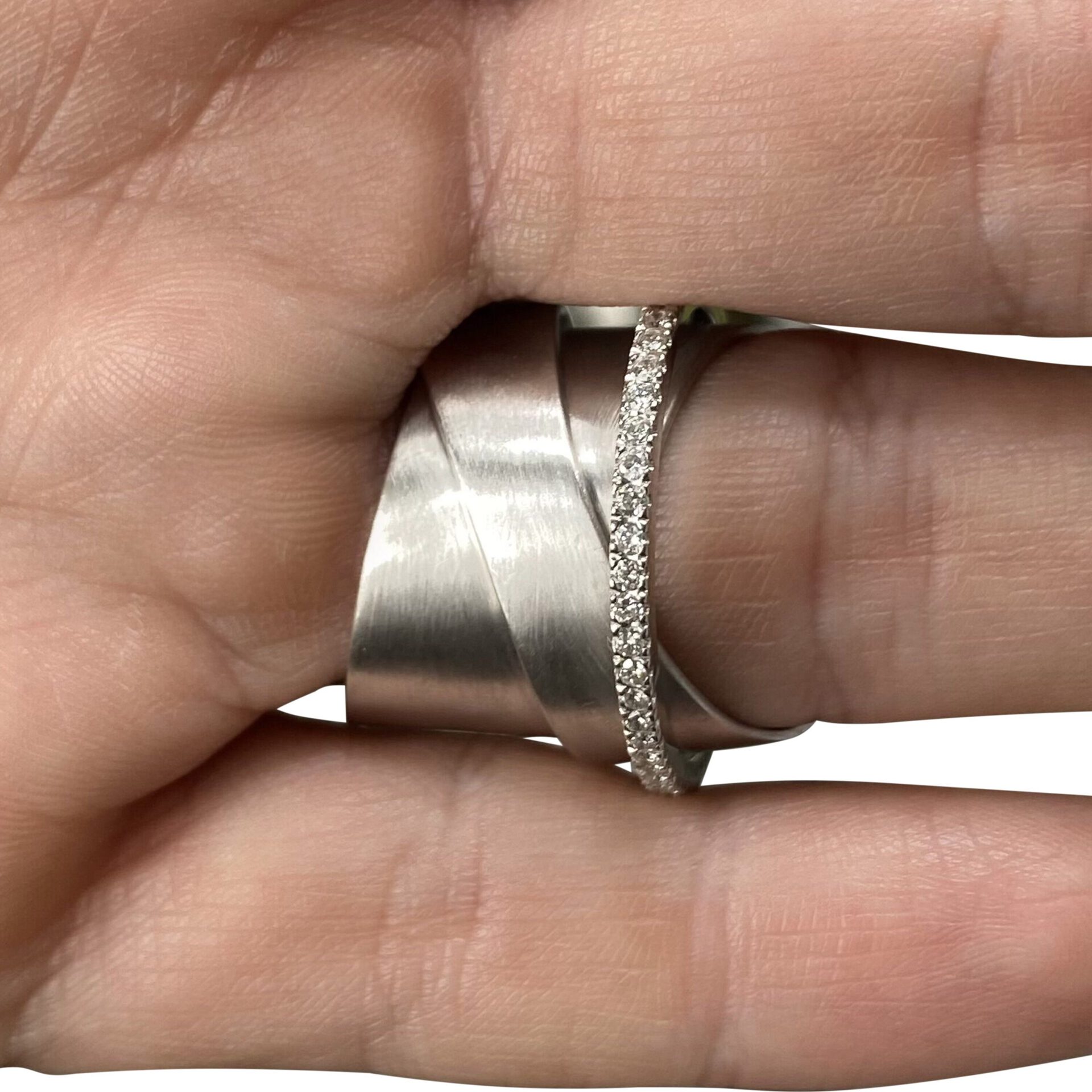 Anel Ouro Branco com Diamantes