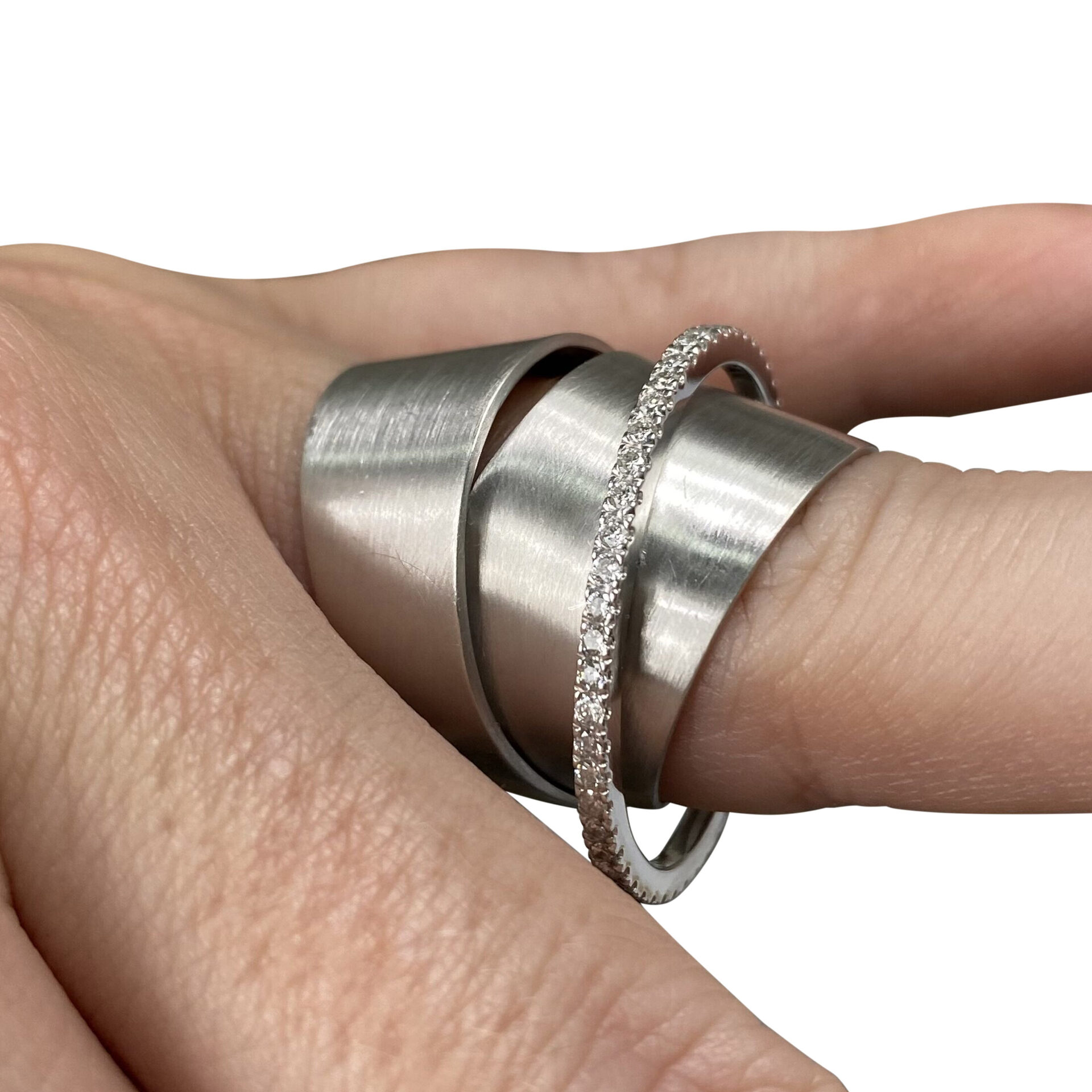Anel Ouro Branco com Diamantes